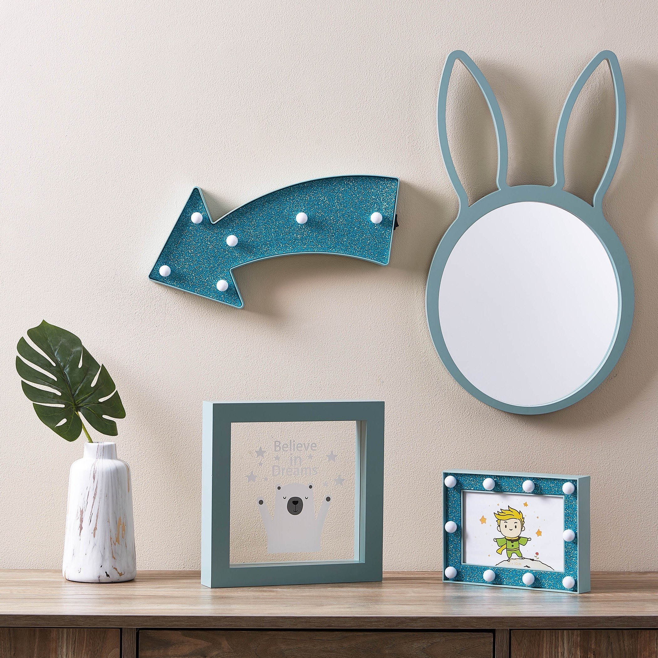 برواز صور مزيّن بـ10 أضواء إل إي دي من أي أي آر أو-hbxhomeware-hbxkidsandyouth-image-5