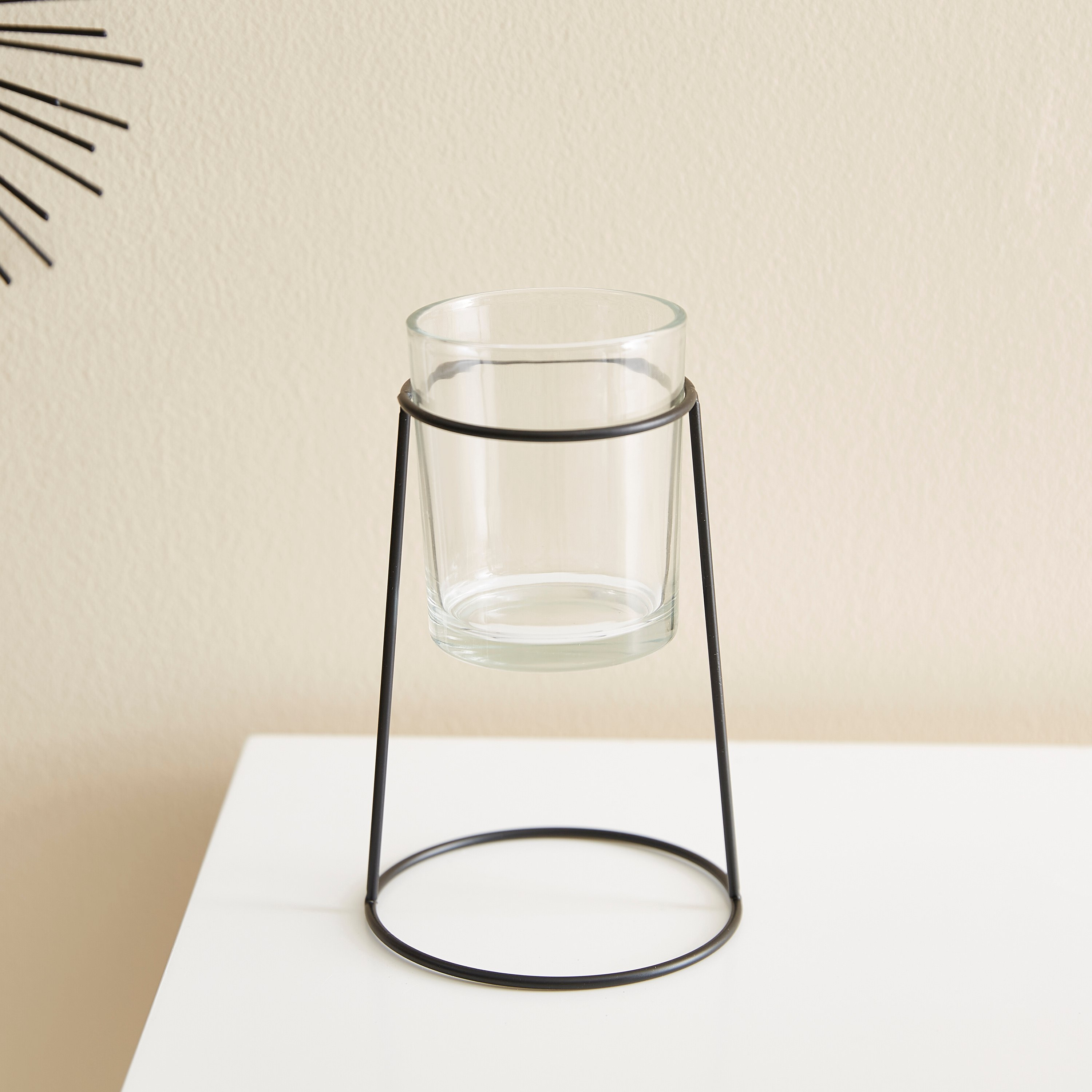 مزهرية أنبوب زجاجية بإطار معدني من زيا-hbxbedroom-decorandaccessories-vases-image-1