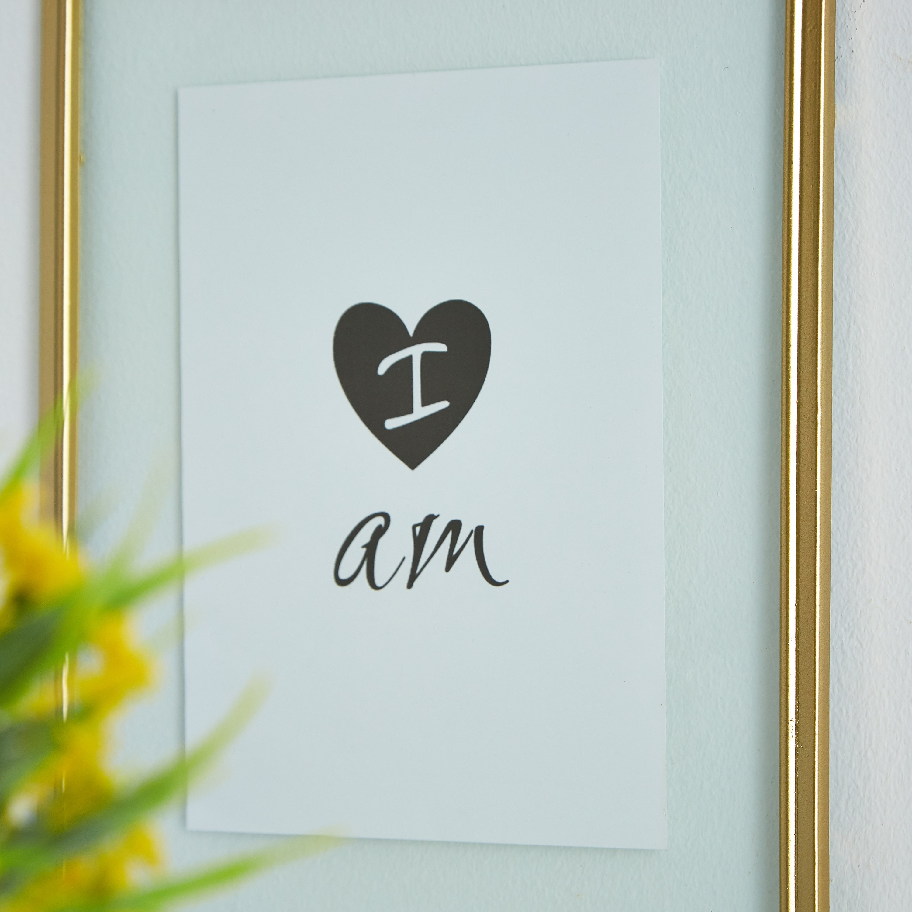 برواز صور معدني من زيا-hbxkidsandyouth-walldecor-photoframes-image-3