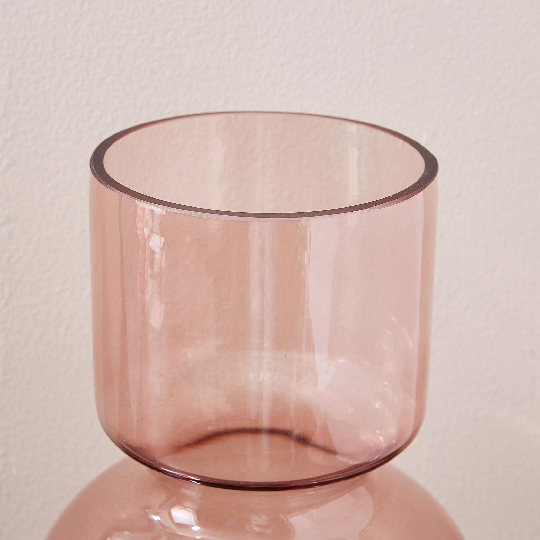 مزهريّة زجاجيّة من فيونا-hbxbedroom-decorandaccessories-vases-image-2