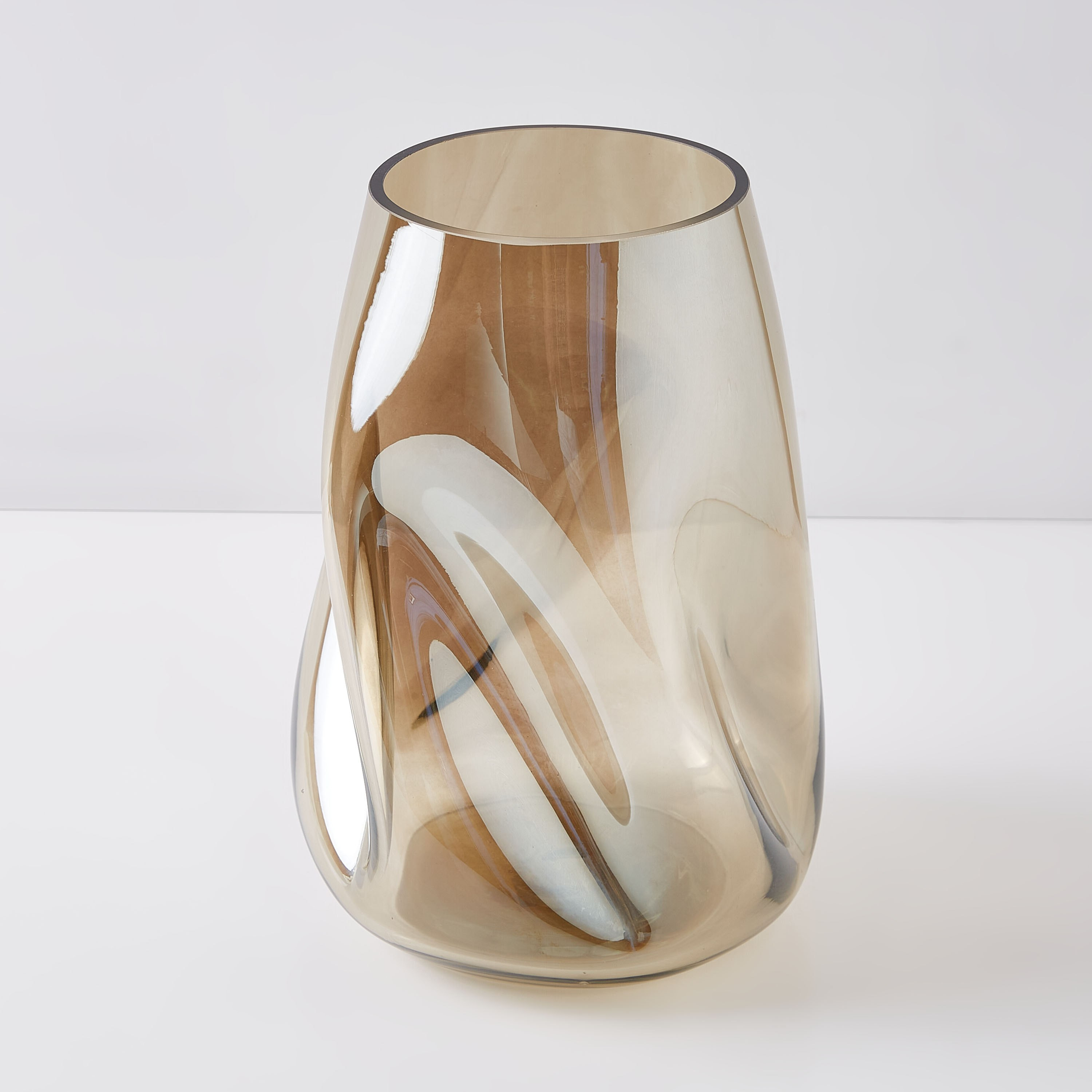 مزهريّة زجاجيّة بشكل أورجانيك برّاق من فيونا-hbxbedroom-decorandaccessories-vases-image-5