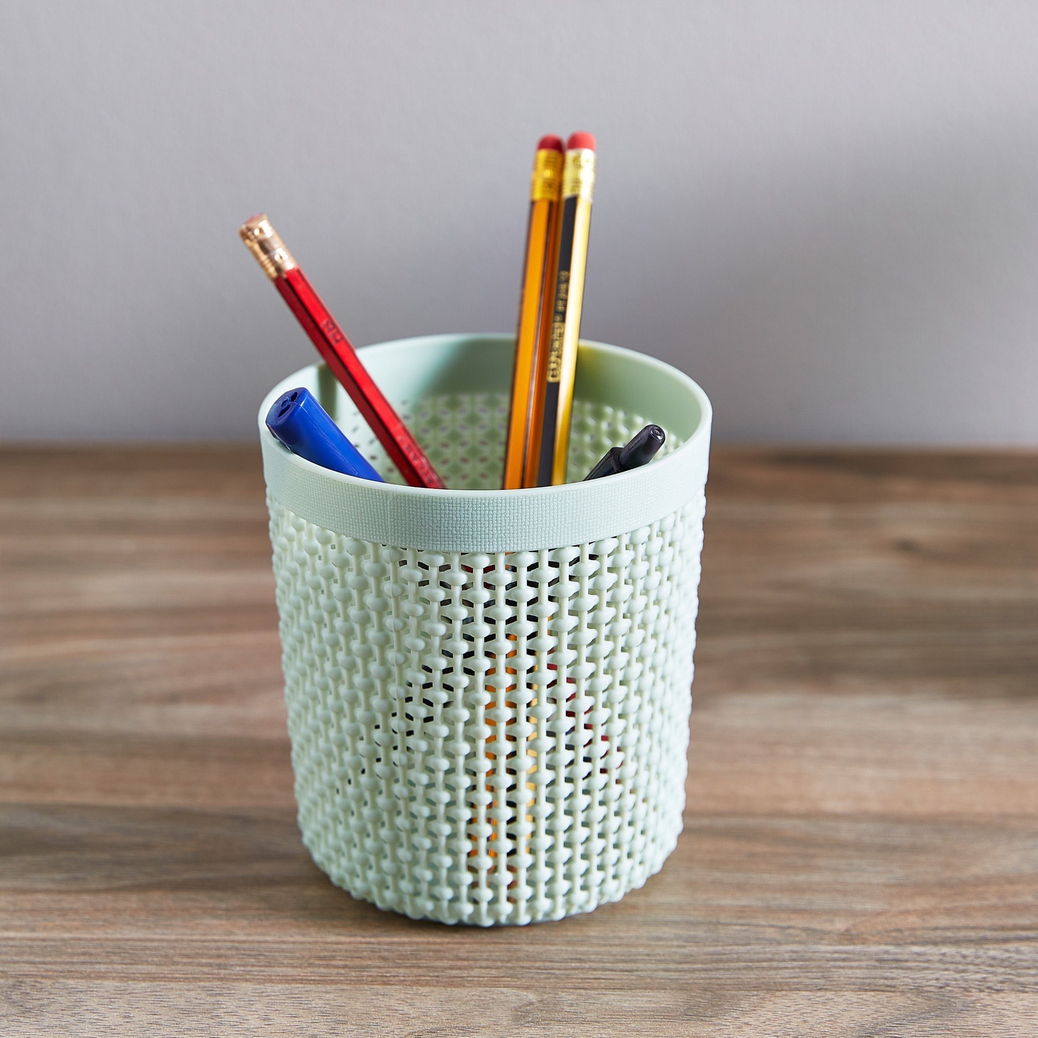 Knit Pen Holder-hbxkidsandyouth-playroom-stationery-image-2