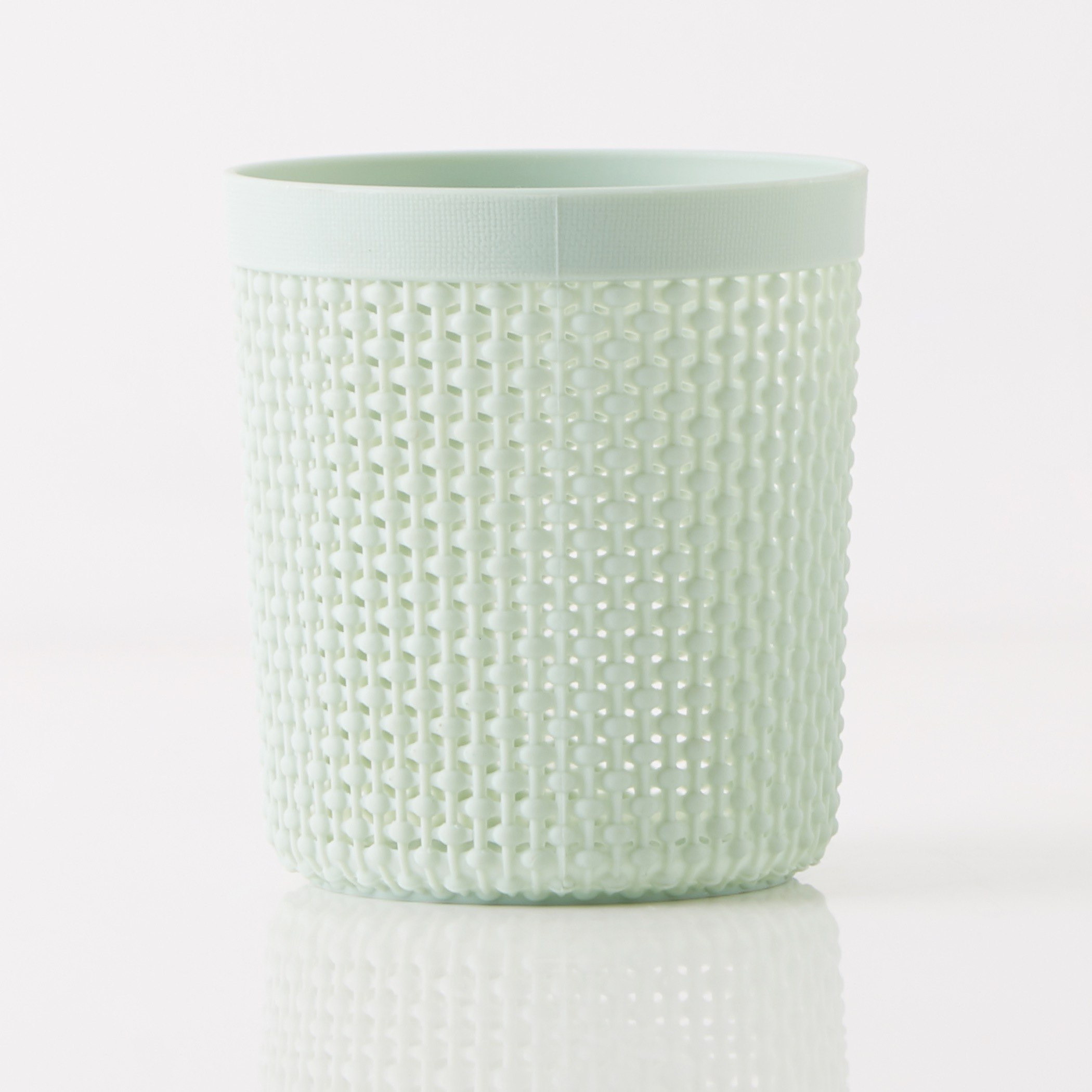 Knit Pen Holder-hbxkidsandyouth-playroom-stationery-image-5