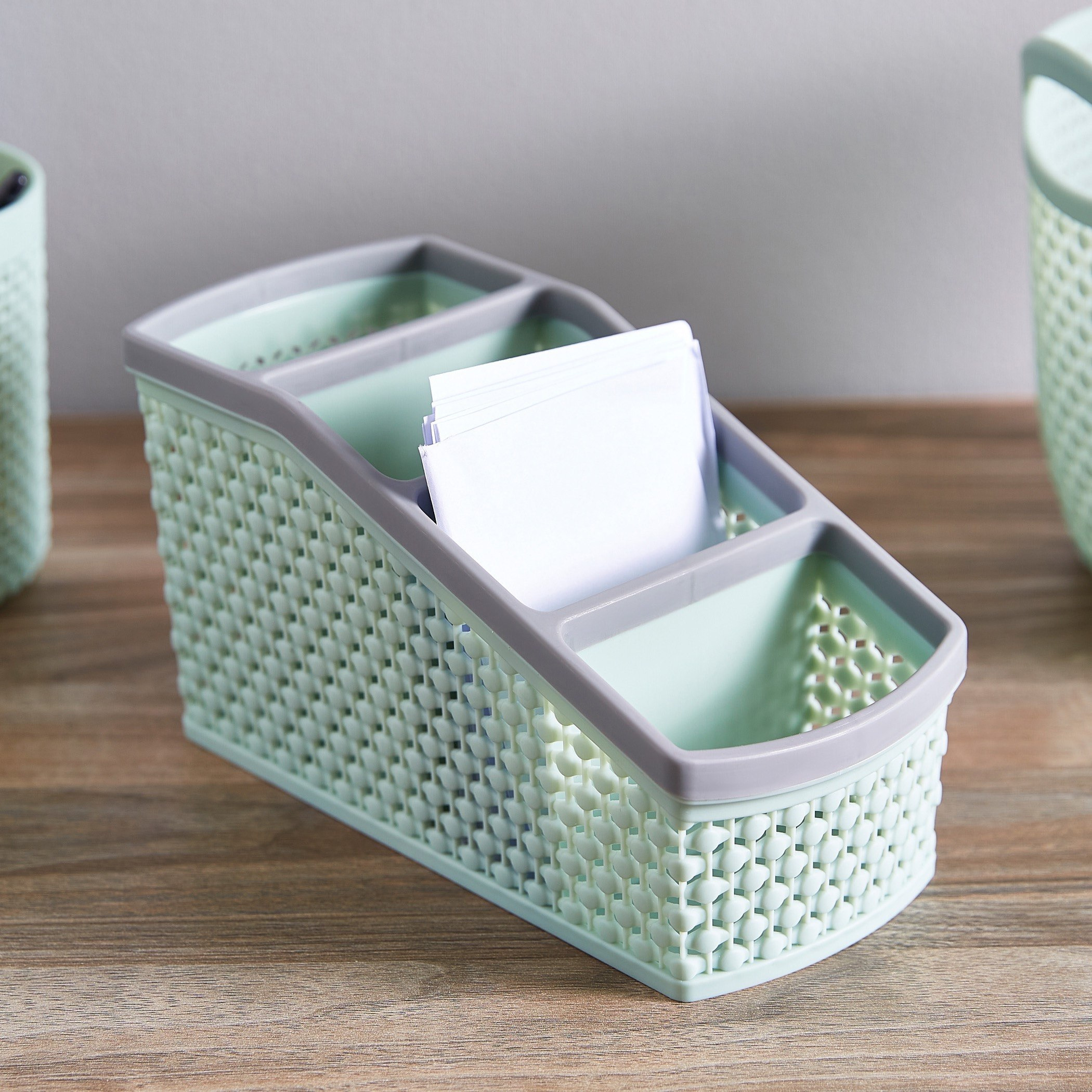 Knit 4-Compartment Basket-hbxdecorandfurnishings-homeaccessories-storage-image-2