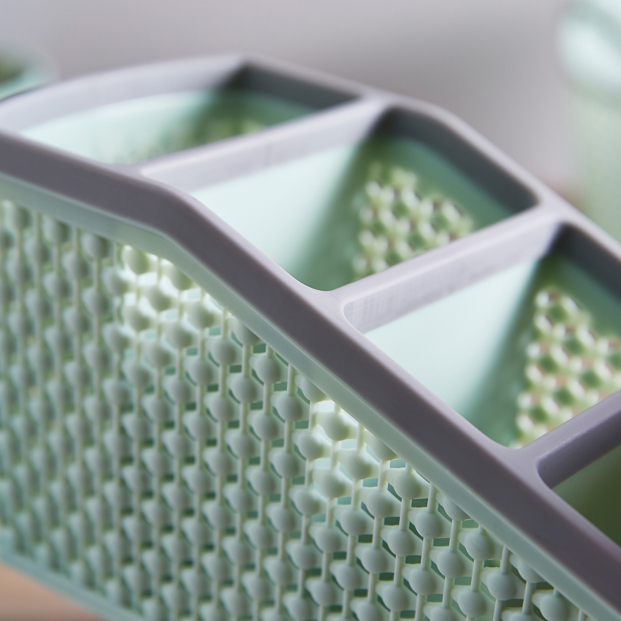 Knit 4-Compartment Basket-hbxdecorandfurnishings-homeaccessories-storage-image-3