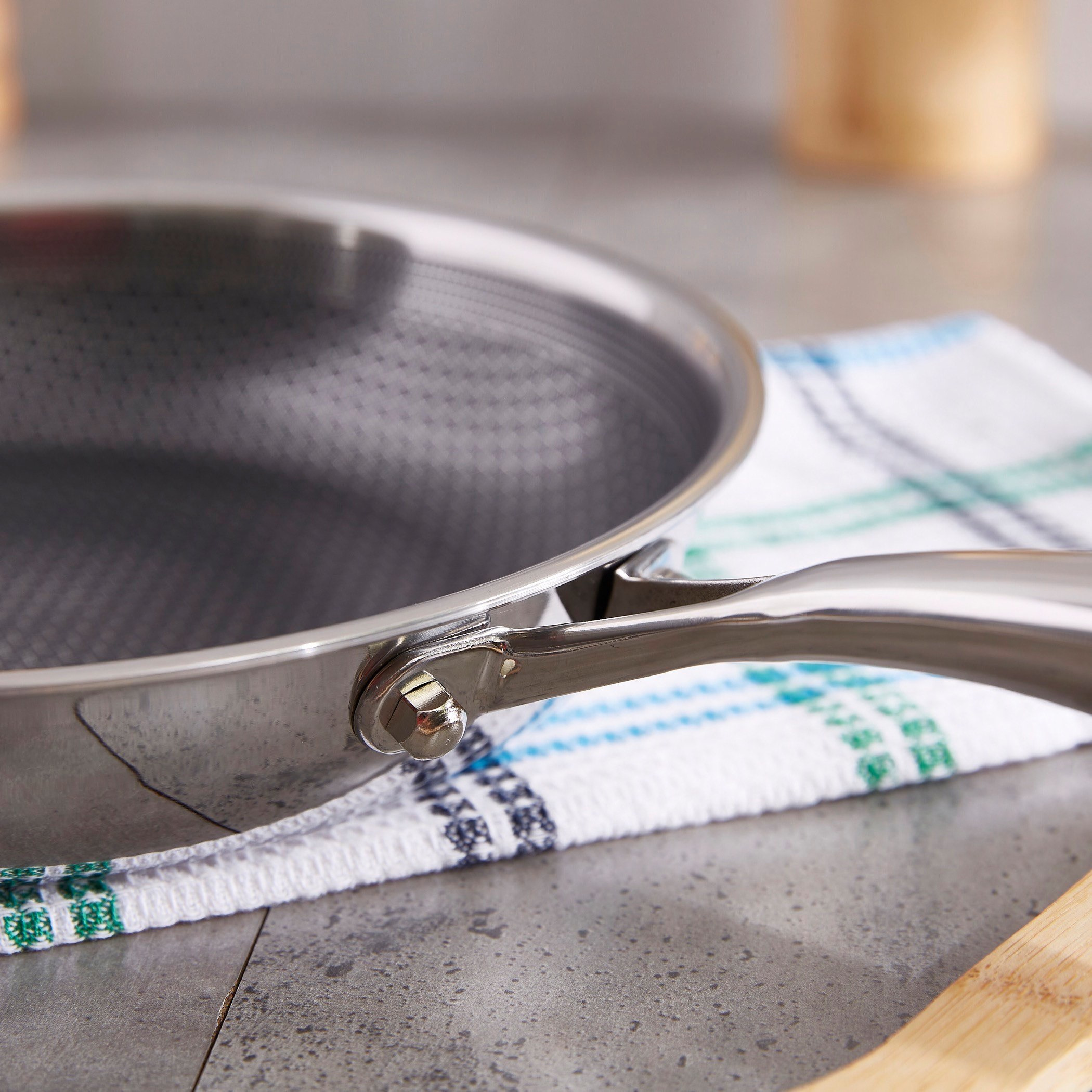 مقلاة ستانلس ستيل غير لاصقة من ماستر شيف - 26 سم-hbxkitchen-kitchenware-foodpreparation-image-2