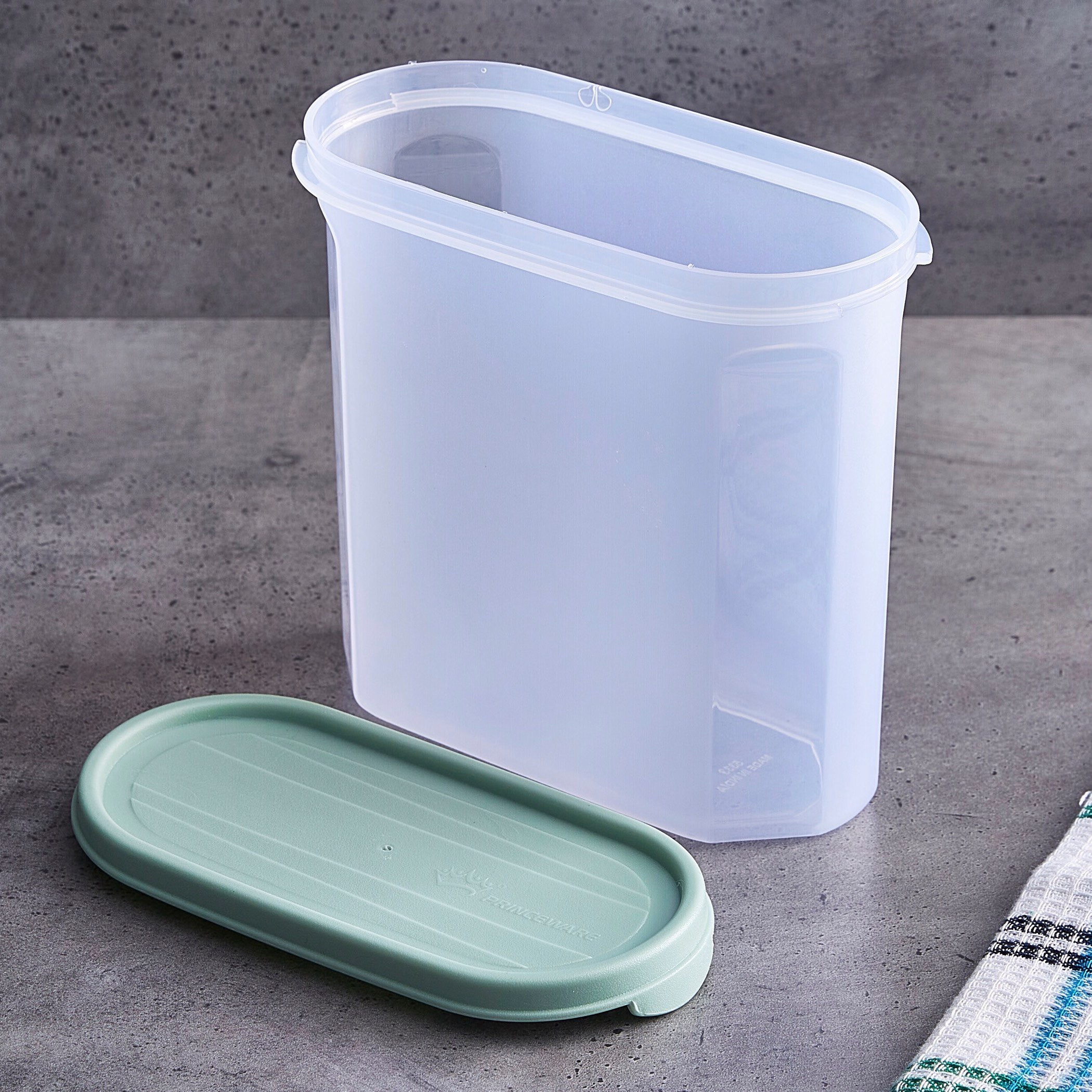 Easy Store Oval Container - 1.8 L-hbxhomeware-hbxkitchen-image-2