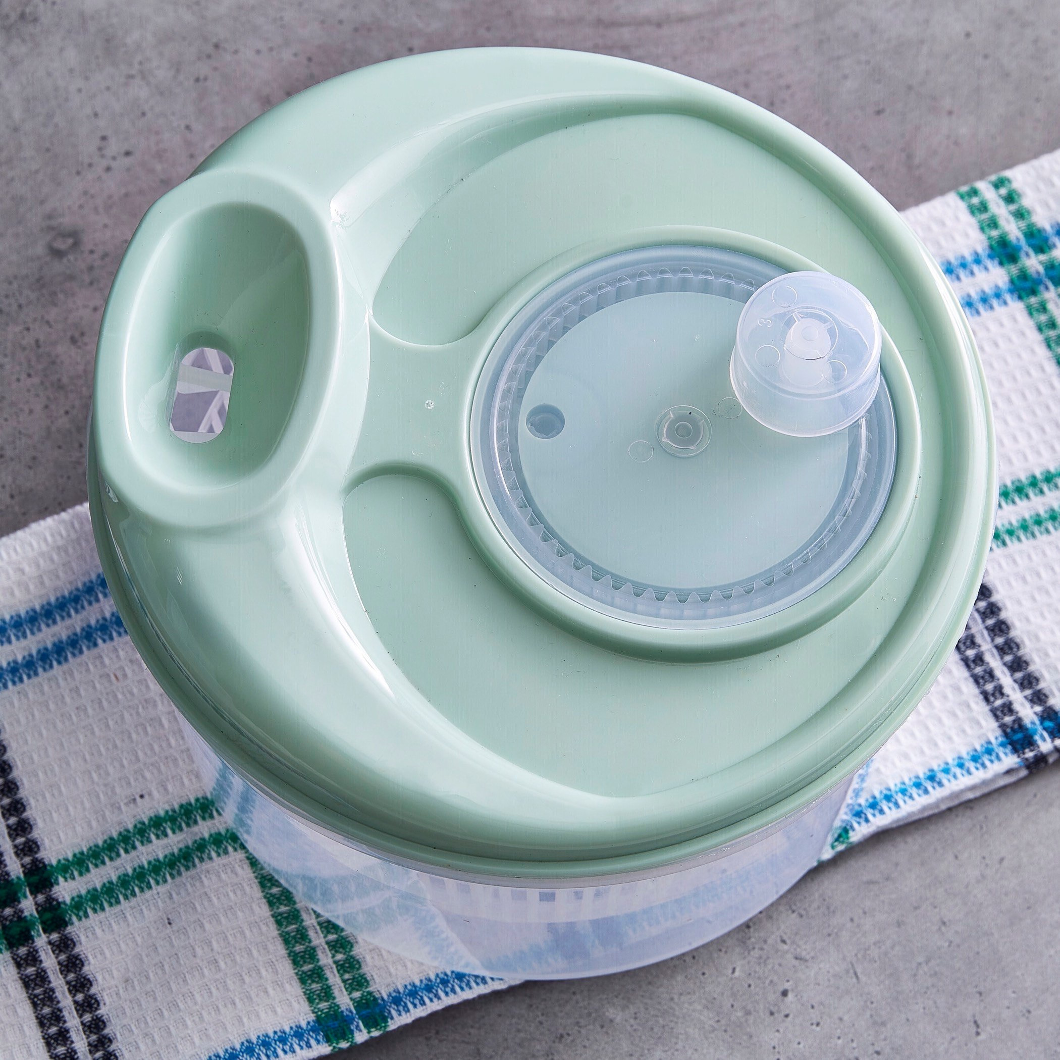 Easy Store Vegetable Spinner - 4.5 L-hbxkitchen-kitchenware-foodpreparation-image-3