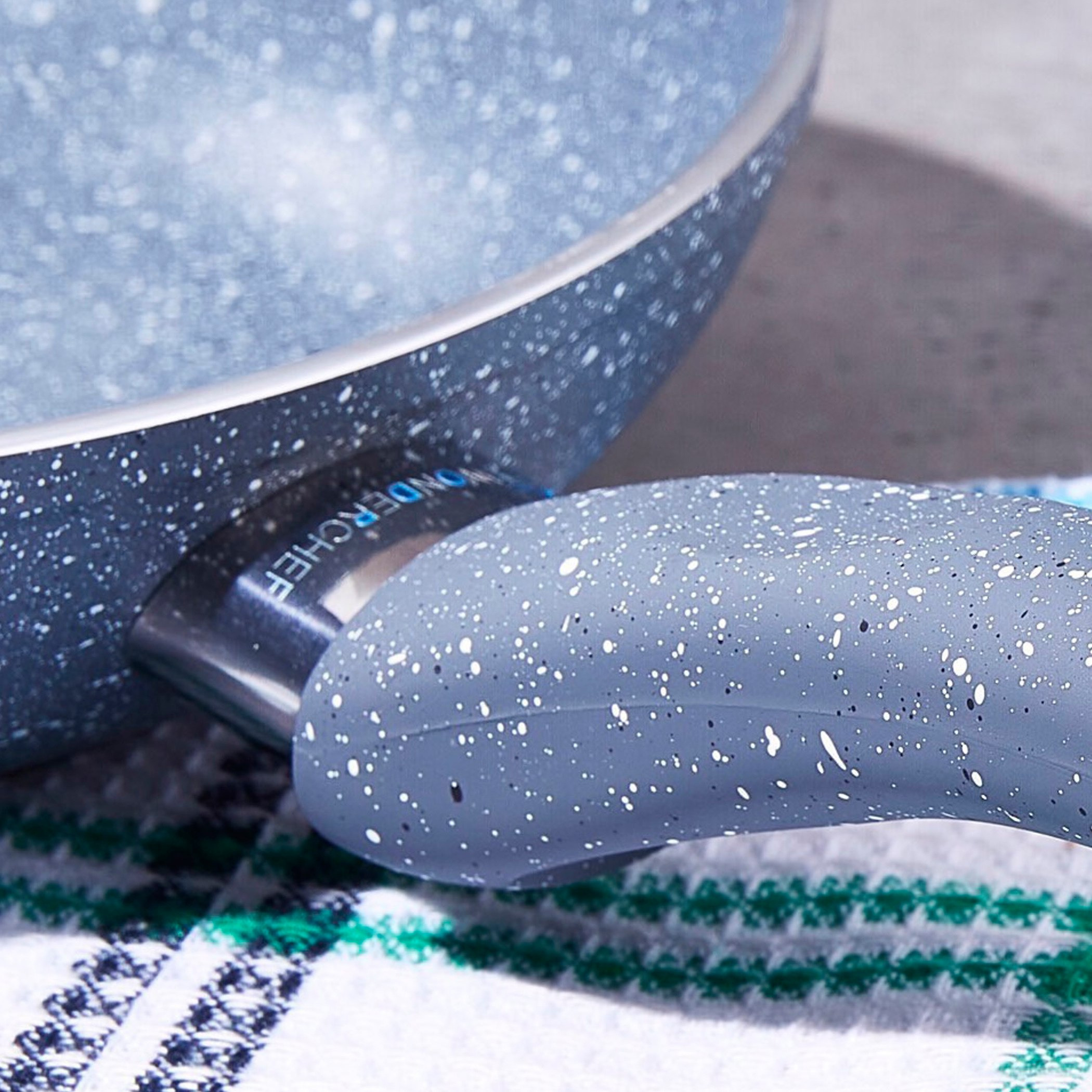 مقلاة جرانيت من واندرشيف - 20 سم-hbxkitchen-kitchenware-foodpreparation-image-5