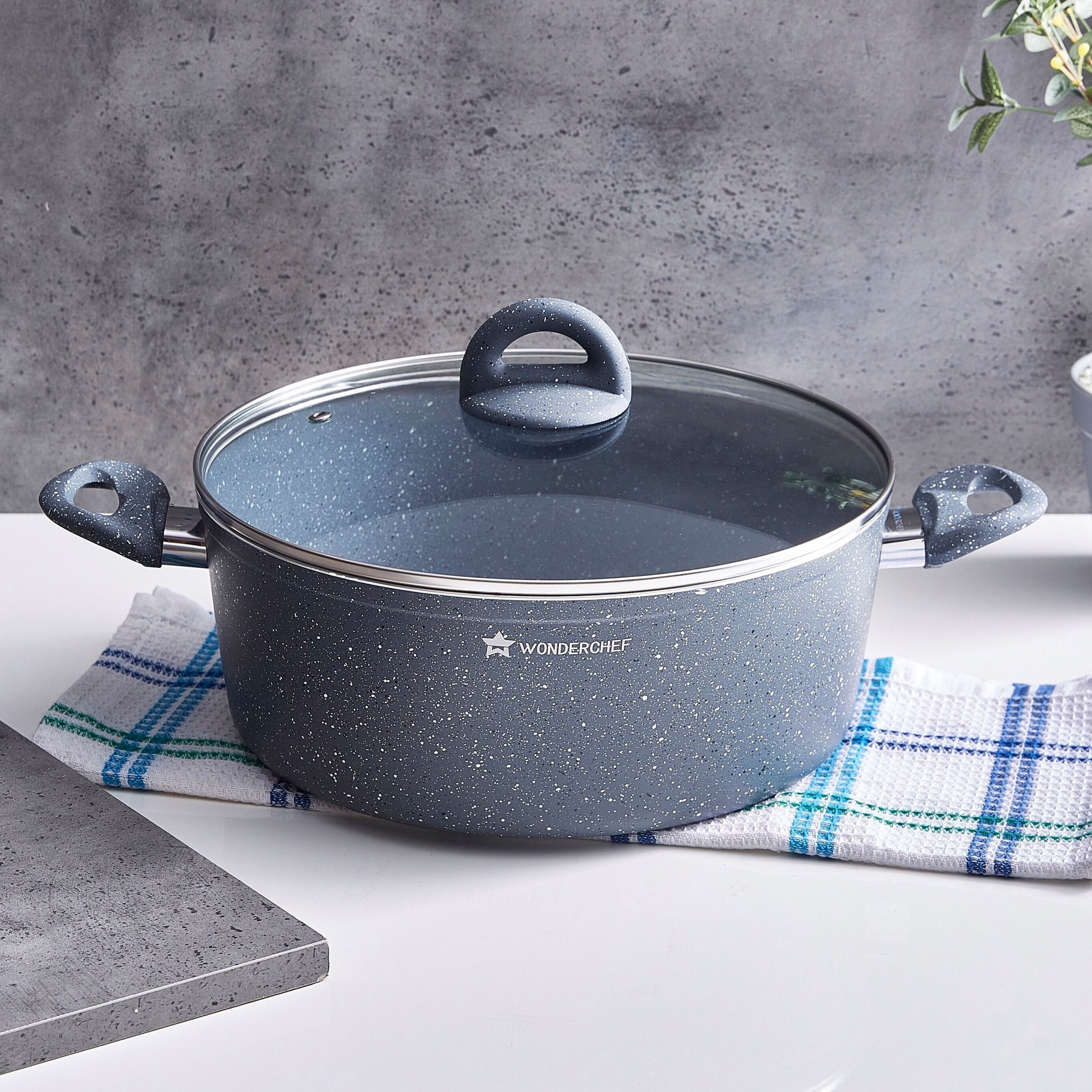 كسرولة جرانيت بغطاء من واندرشيف - 28 سم-hbxkitchen-kitchenware-foodpreparation-image-1