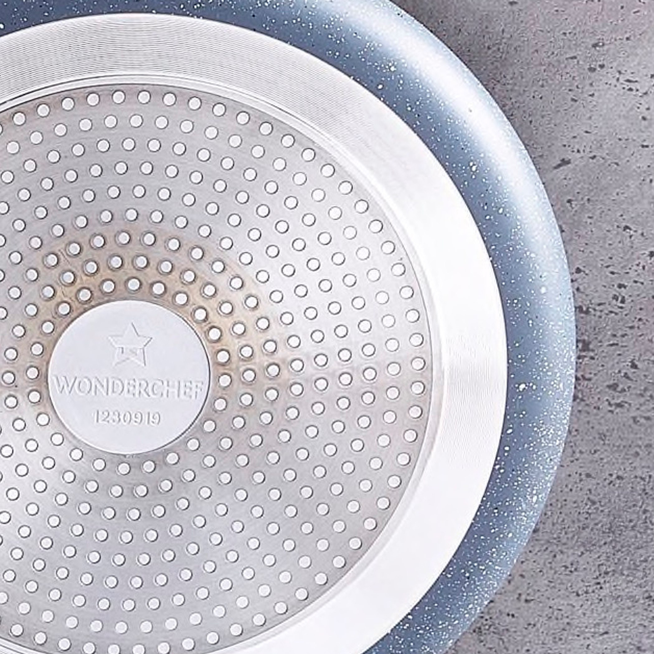 مقلاة دوسا طاوا جرانيت من واندرشيف  - 30 سم-hbxkitchen-kitchenware-foodpreparation-image-4