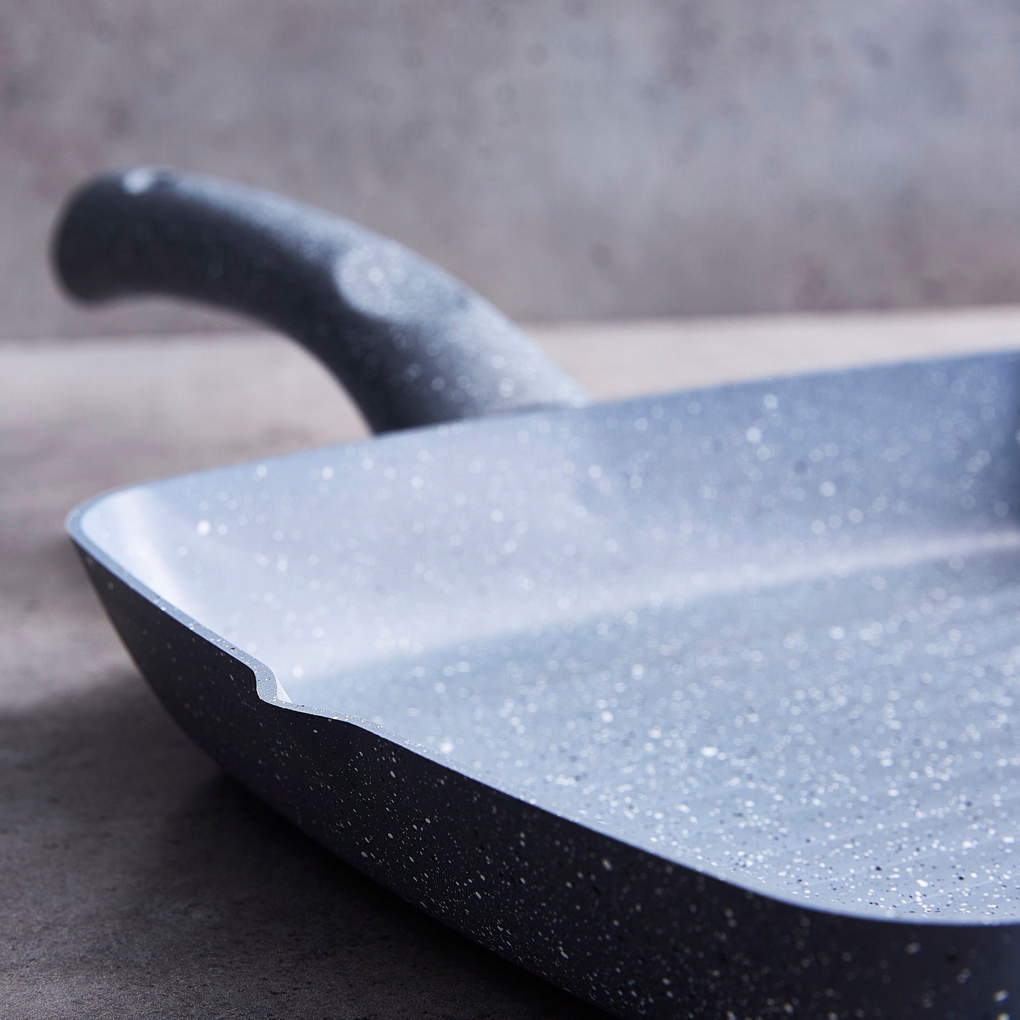 مقلاة شواء جرانيت من واندرشيف - 24 سم-hbxkitchen-kitchenware-foodpreparation-image-2