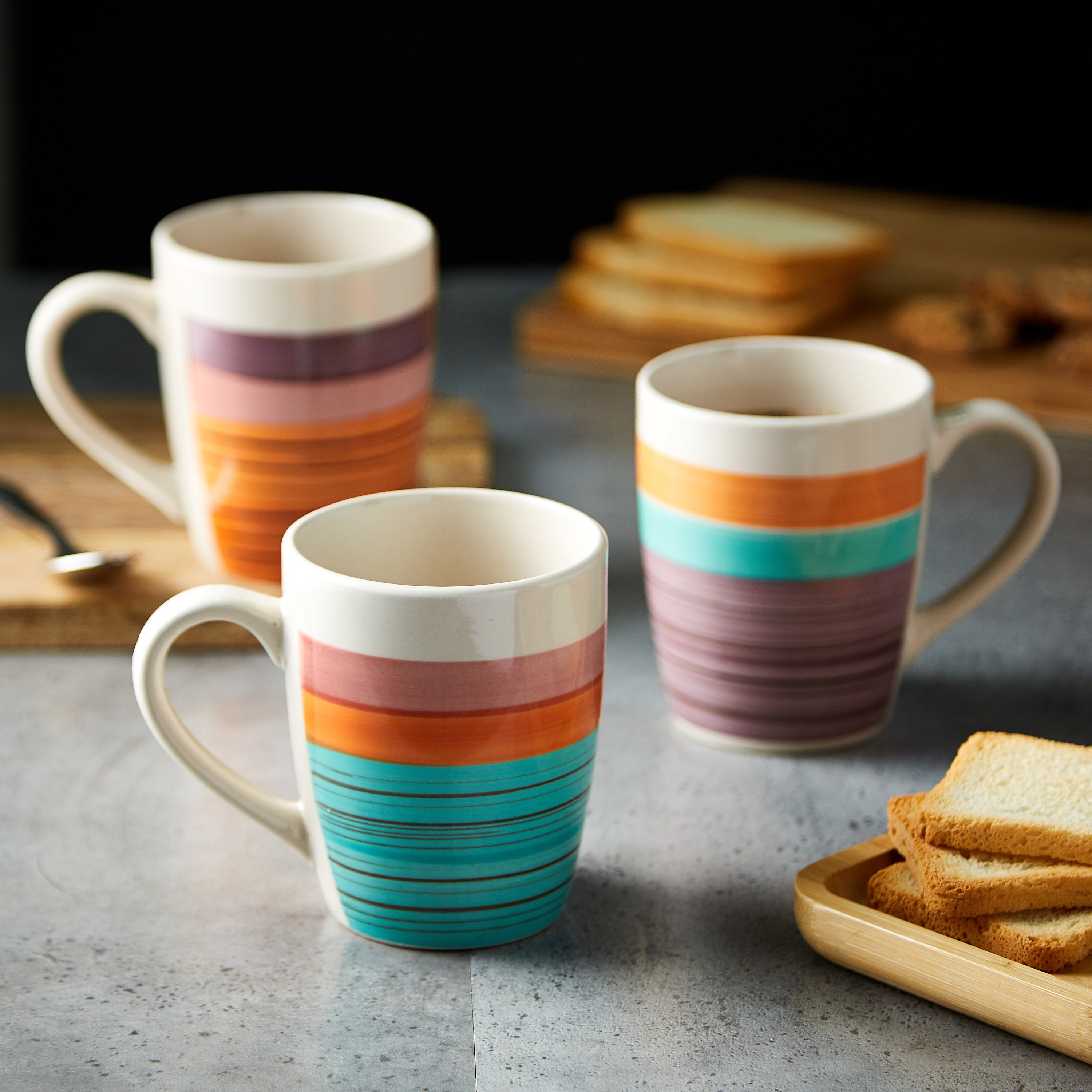 مج مخطّط من الخزف - 400 مل-hbxhomeware-diningandtabletop-coffeeandteasets-image-3