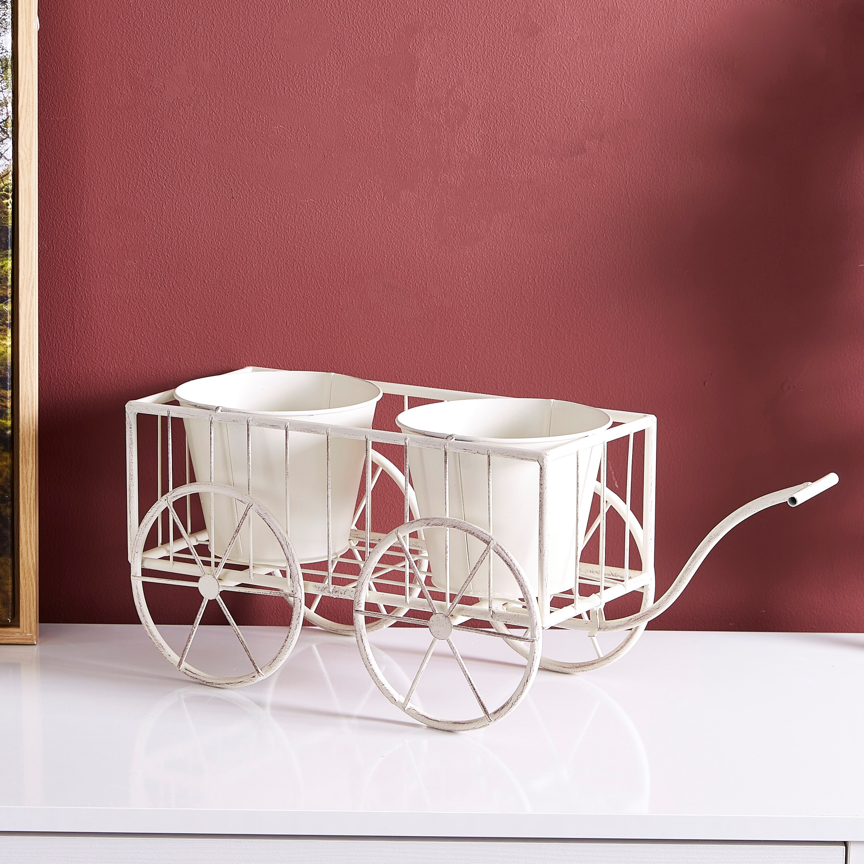 إناء زرع معدني على شكل دراجة بإصيصين من فيستا-hbxdecorandfurnishings-homeaccessories-artificialflowersandplants-image-1