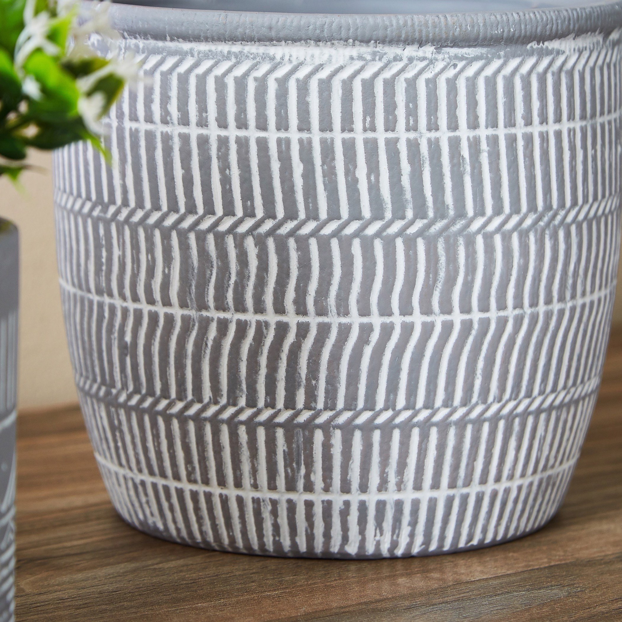 إصيص حديقة دولميت تيراكوتا من ميزون-hbxdecorandfurnishings-homeaccessories-artificialflowersandplants-image-2
