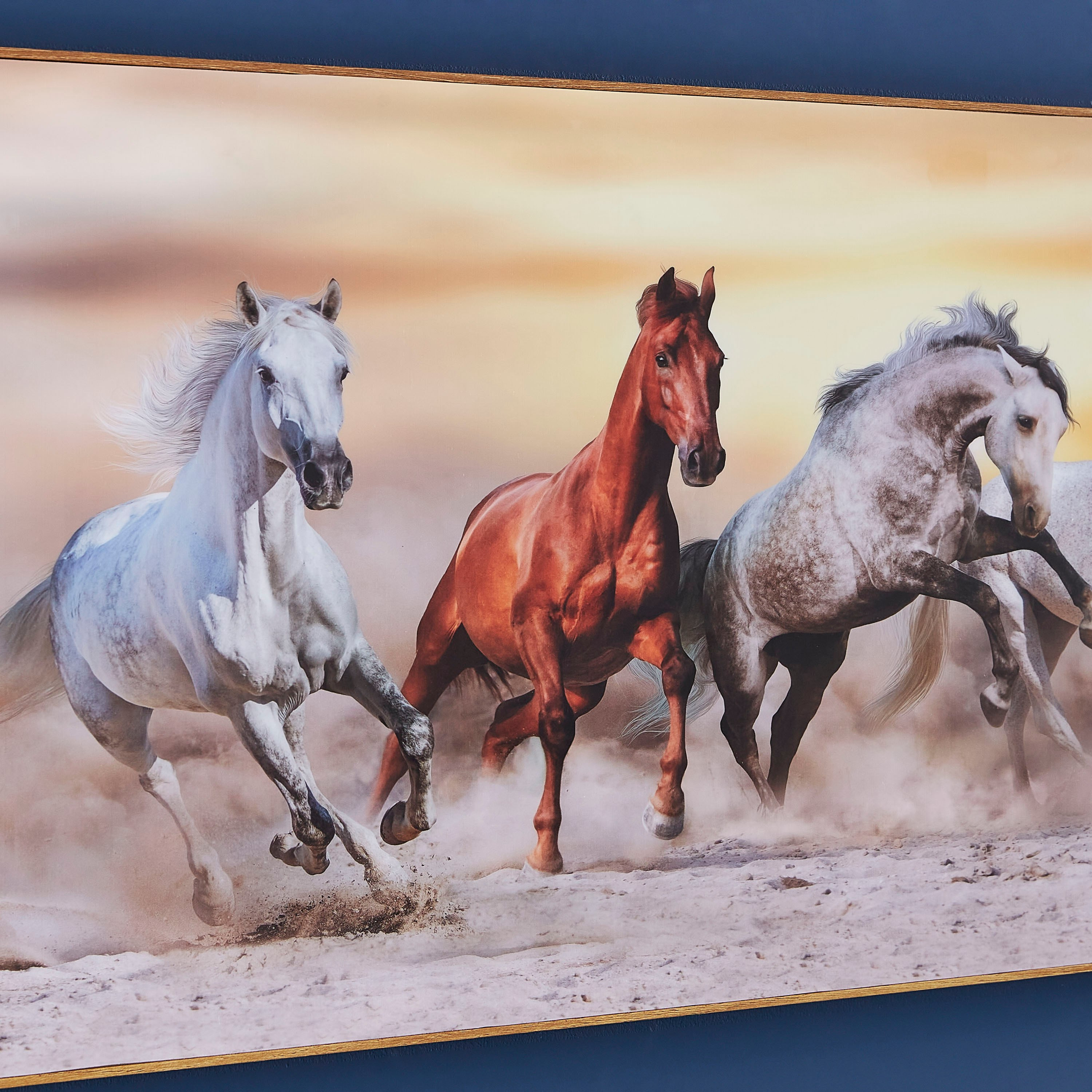 صورة مؤطرة بطبعات خيول تجري من جلايز-PROMO_HB_AE_B1G1_250925-image-3