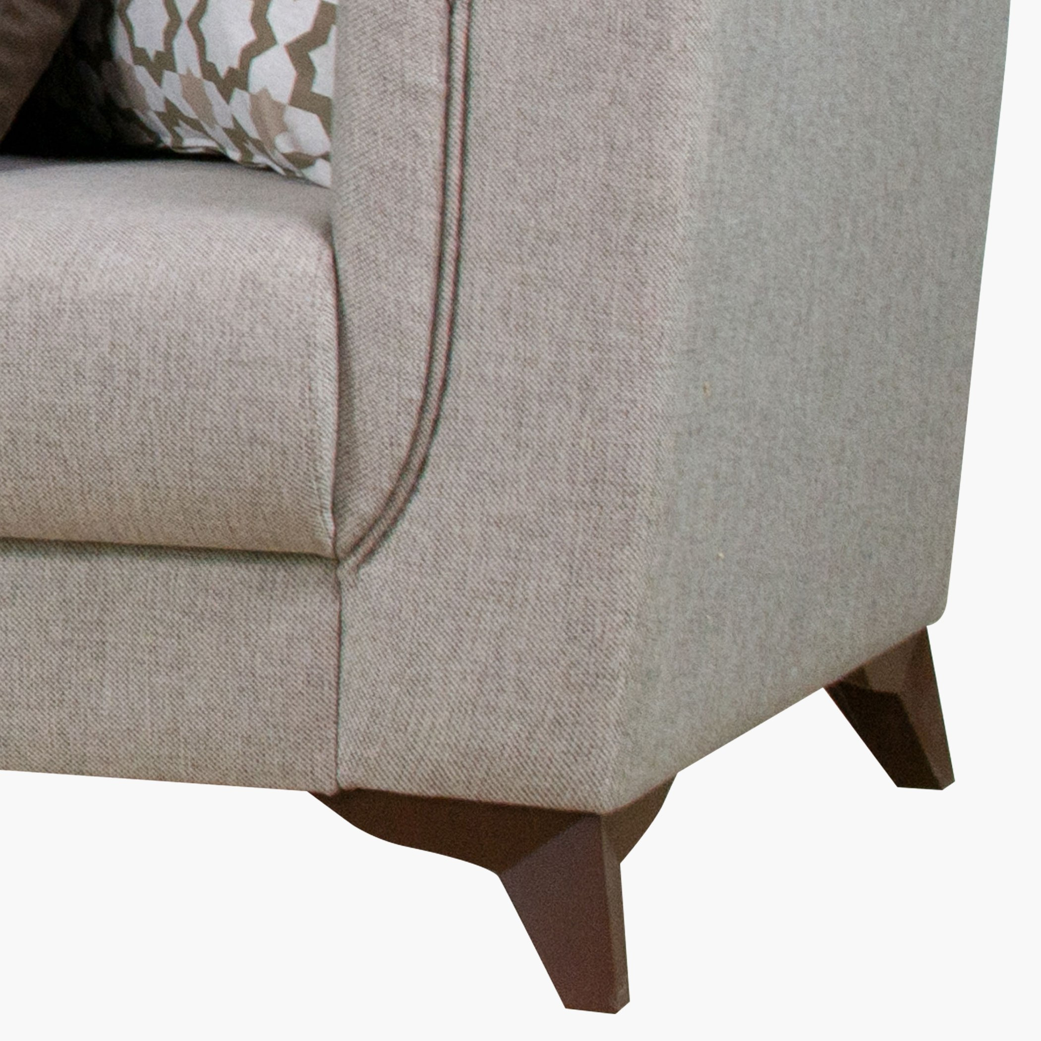 كنبة بـ 3 مقاعد و4 وسائد من ويلتون-hbxlivingroom-sofasandarmchairs-sofas-image-5