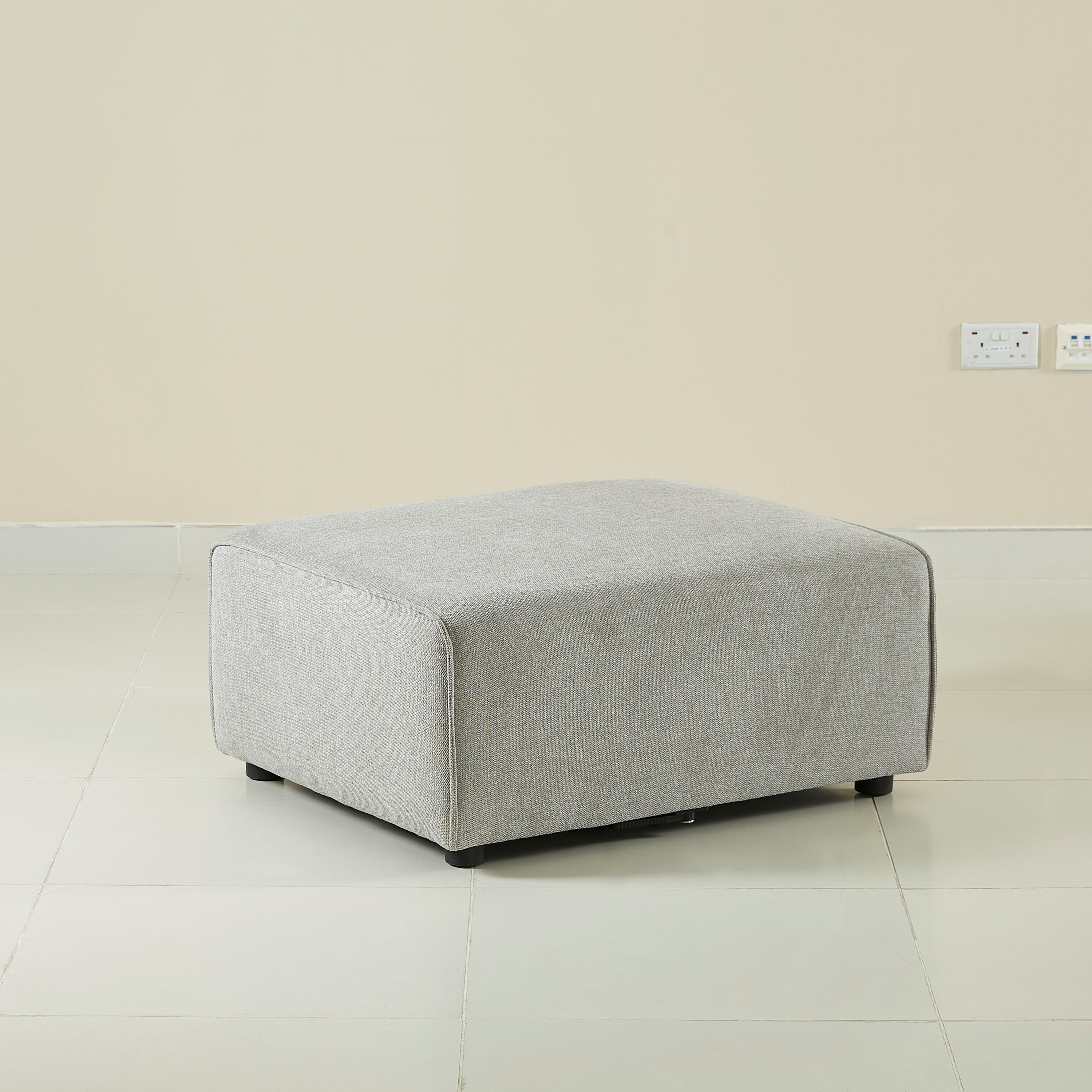 Porter Ottoman-hbxlivingroom-sofasandarmchairs-ottomansandfootstools-image-9