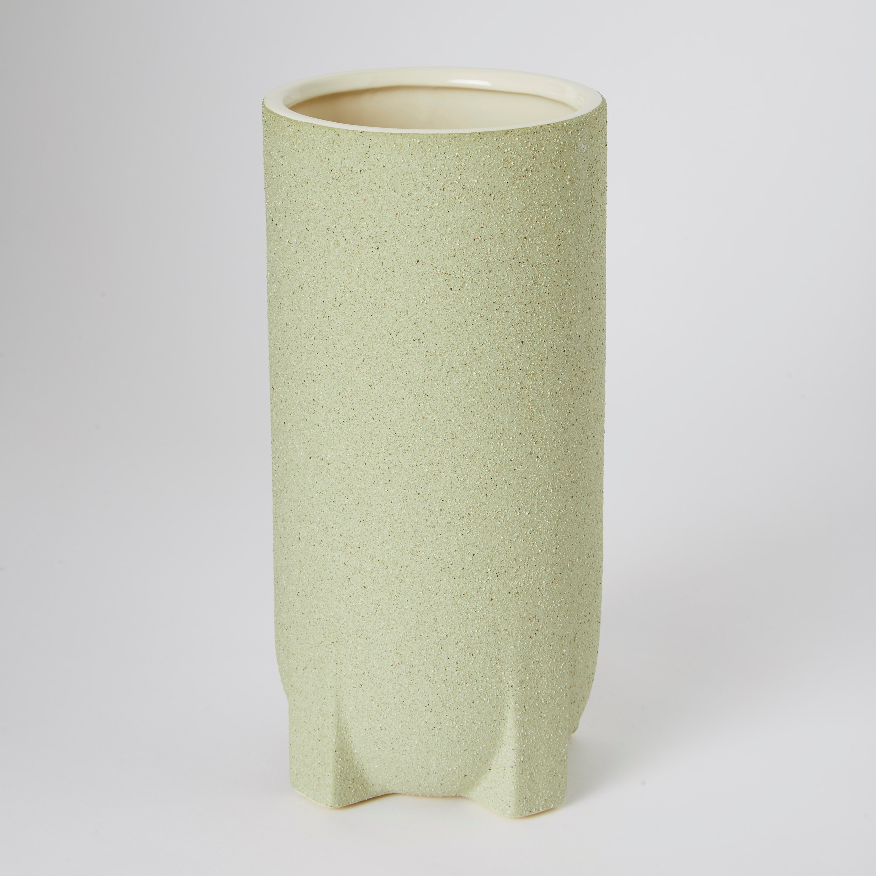 مزهريّة حجر من هوان سكاندي-hbxbedroom-decorandaccessories-vases-image-5