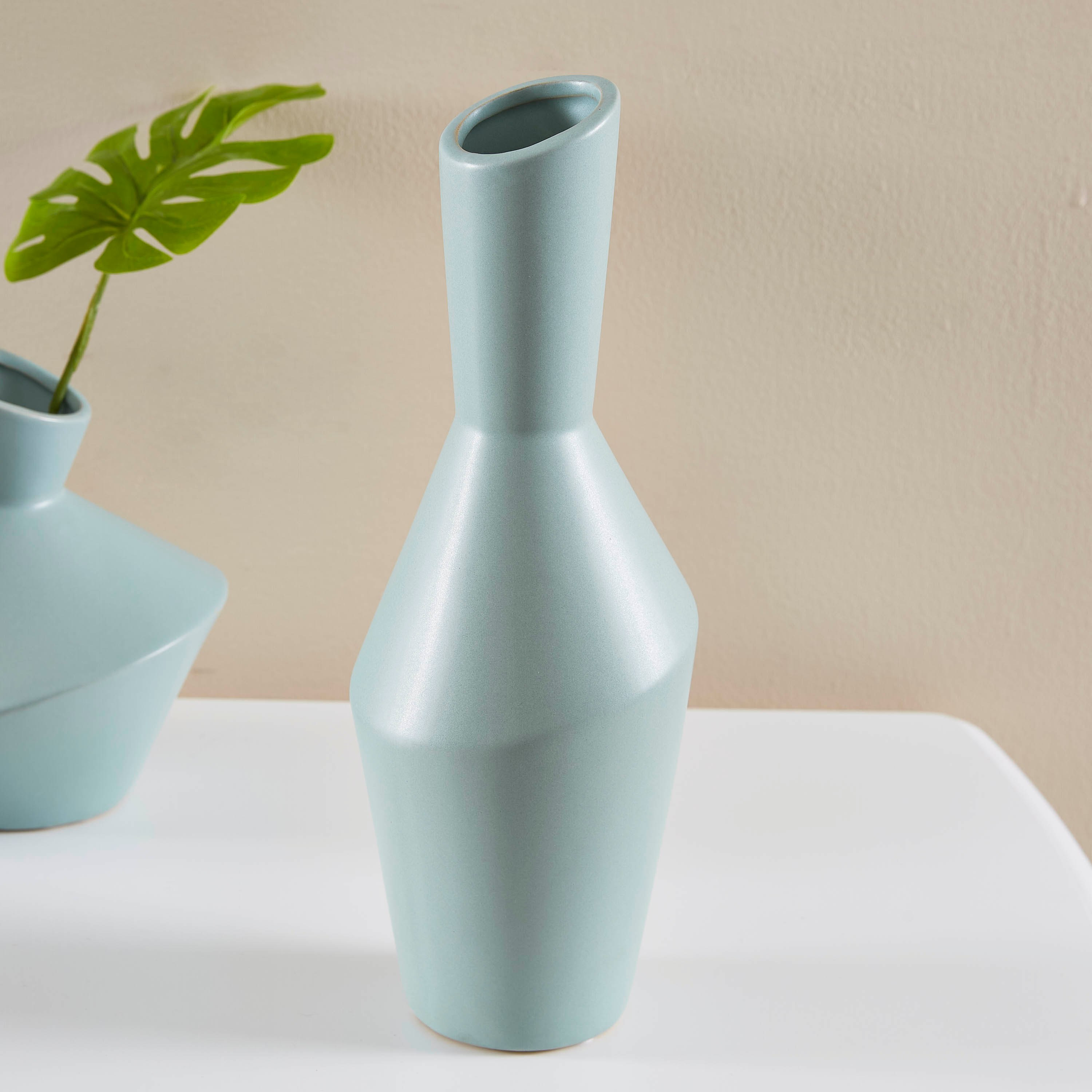 مزهريّة حجر من سكايت سكاندي-hbxbedroom-decorandaccessories-vases-image-1