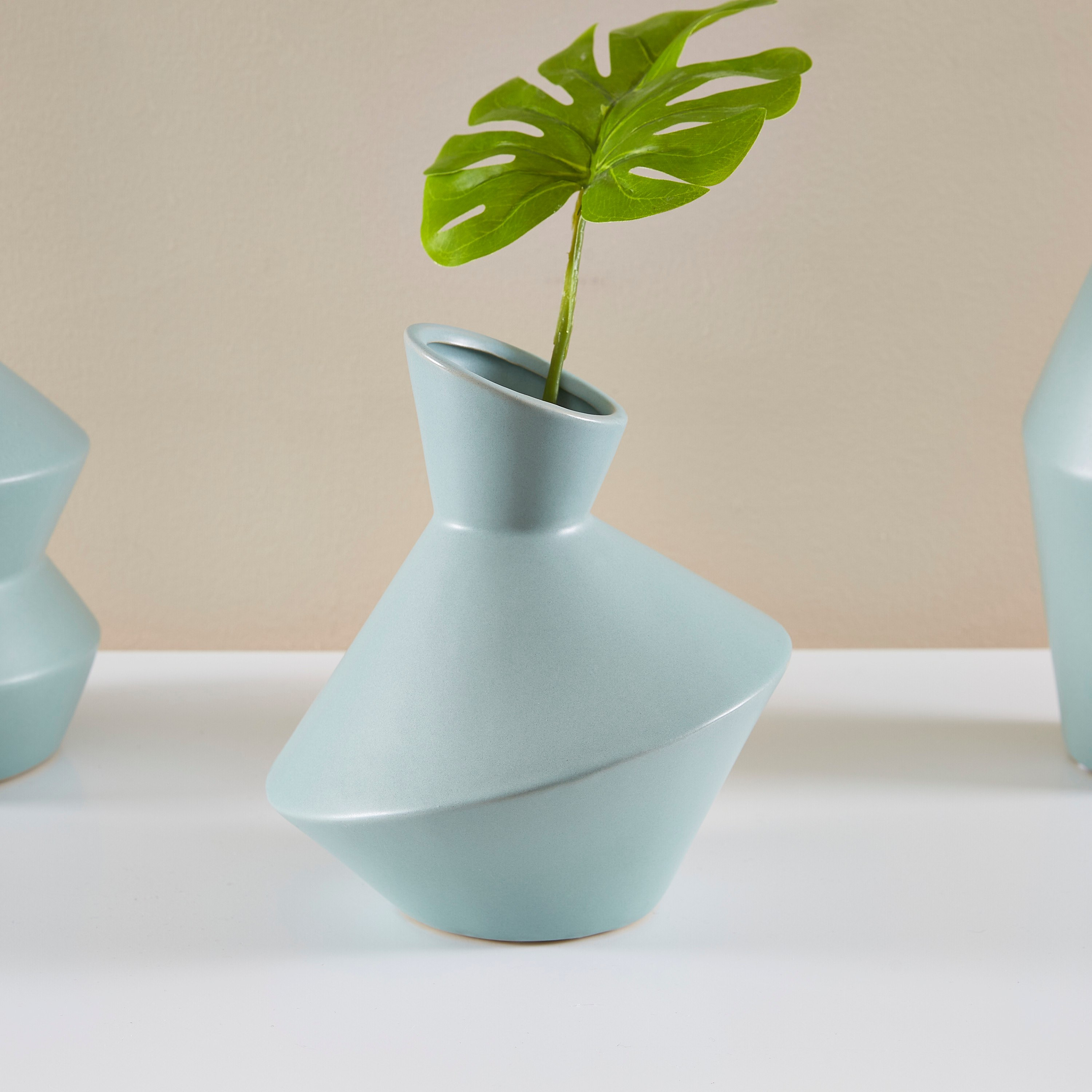 مزهرية Skate Skandi Stone-hbxbedroom-decorandaccessories-vases-image-1