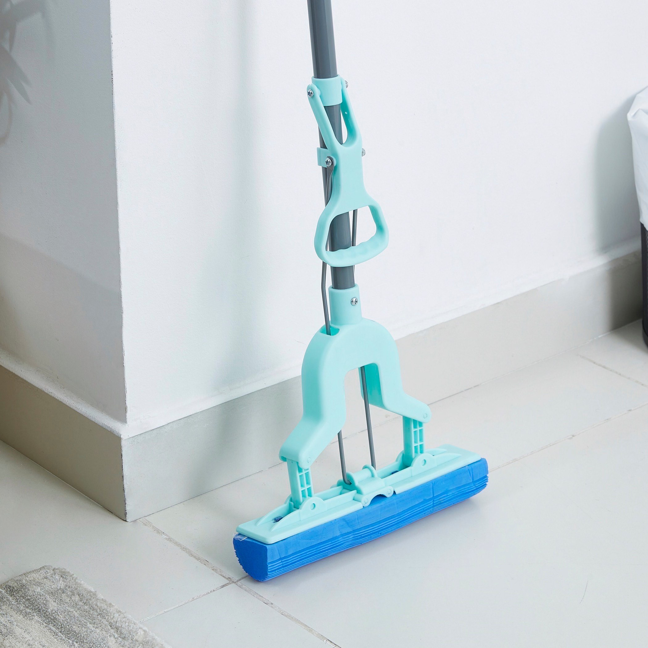 ممسحة فراشة مع أخرى إضافية من ألينا-hbxbathroom-laundry-cleaningaccessories-image-2
