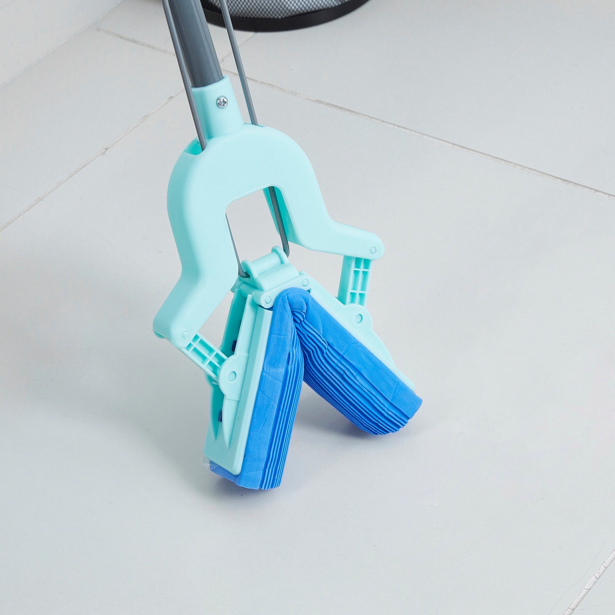 ممسحة فراشة مع أخرى إضافية من ألينا-hbxbathroom-laundry-cleaningaccessories-image-4