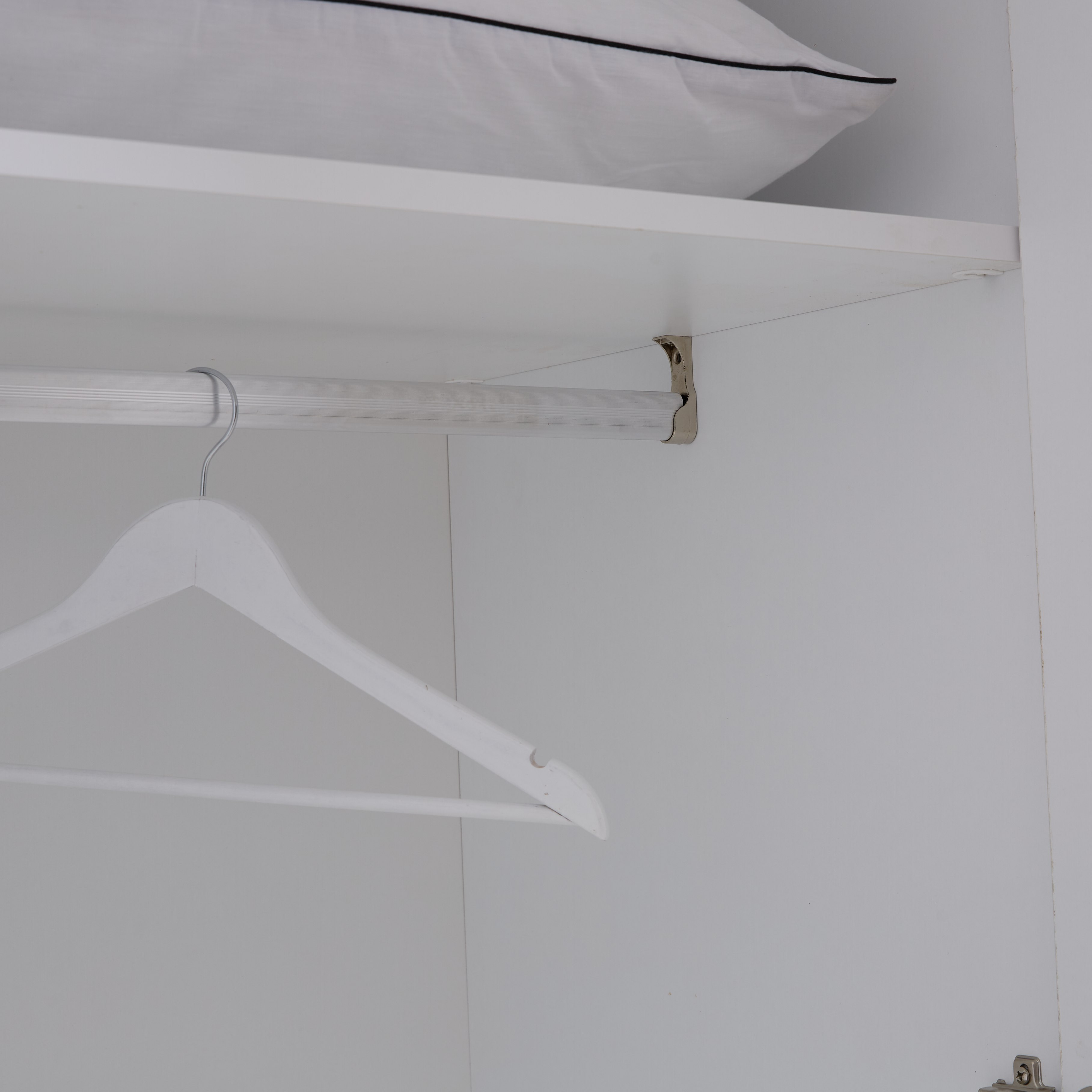 خزانة ملابس بـ6 أبواب مع مرآة من إيفانكا-hbxfurniture-wardrobes-image-4