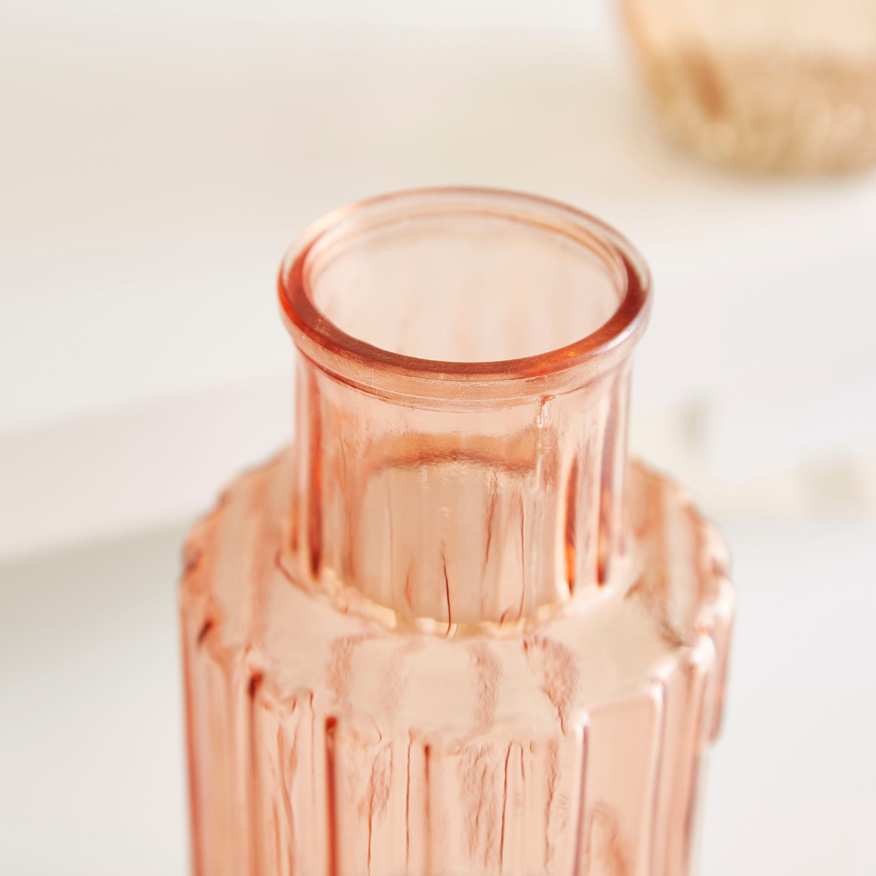 مزهرية زجاجية من كلايد-hbxbedroom-decorandaccessories-vases-image-3