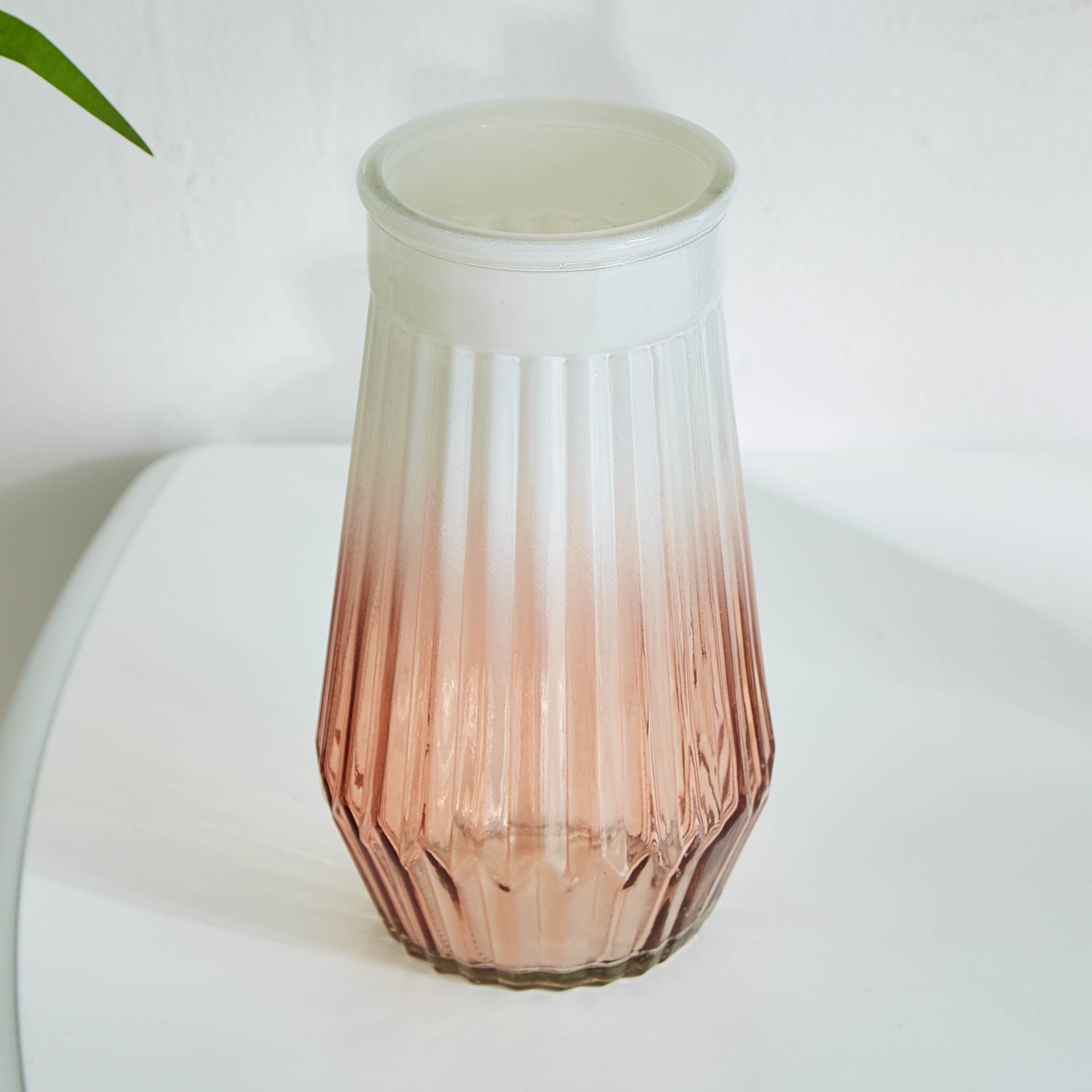 مزهرية زجاجية من كلايد-hbxbedroom-decorandaccessories-vases-image-1