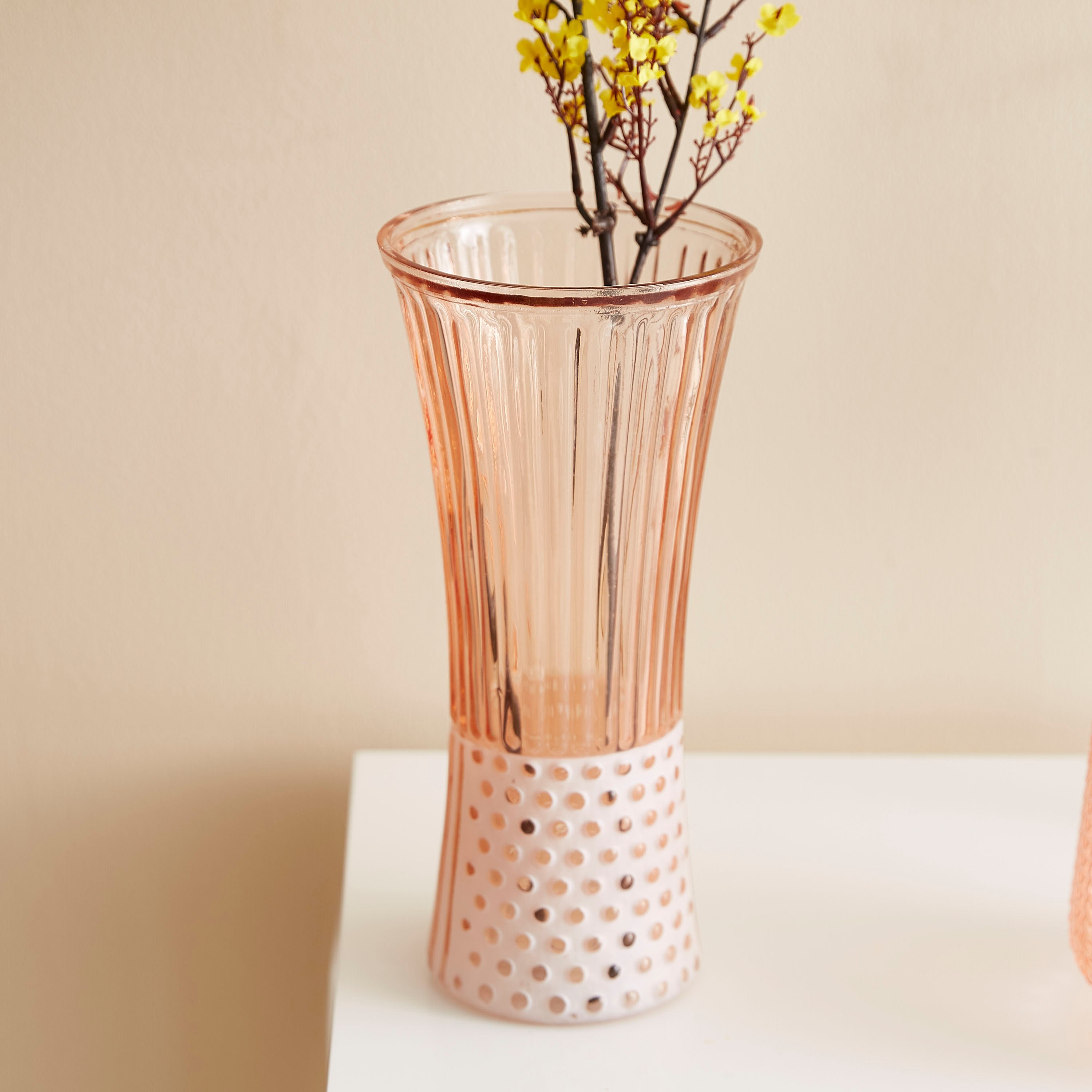 مزهرية زجاجية من كلايد-hbxbedroom-decorandaccessories-vases-image-1