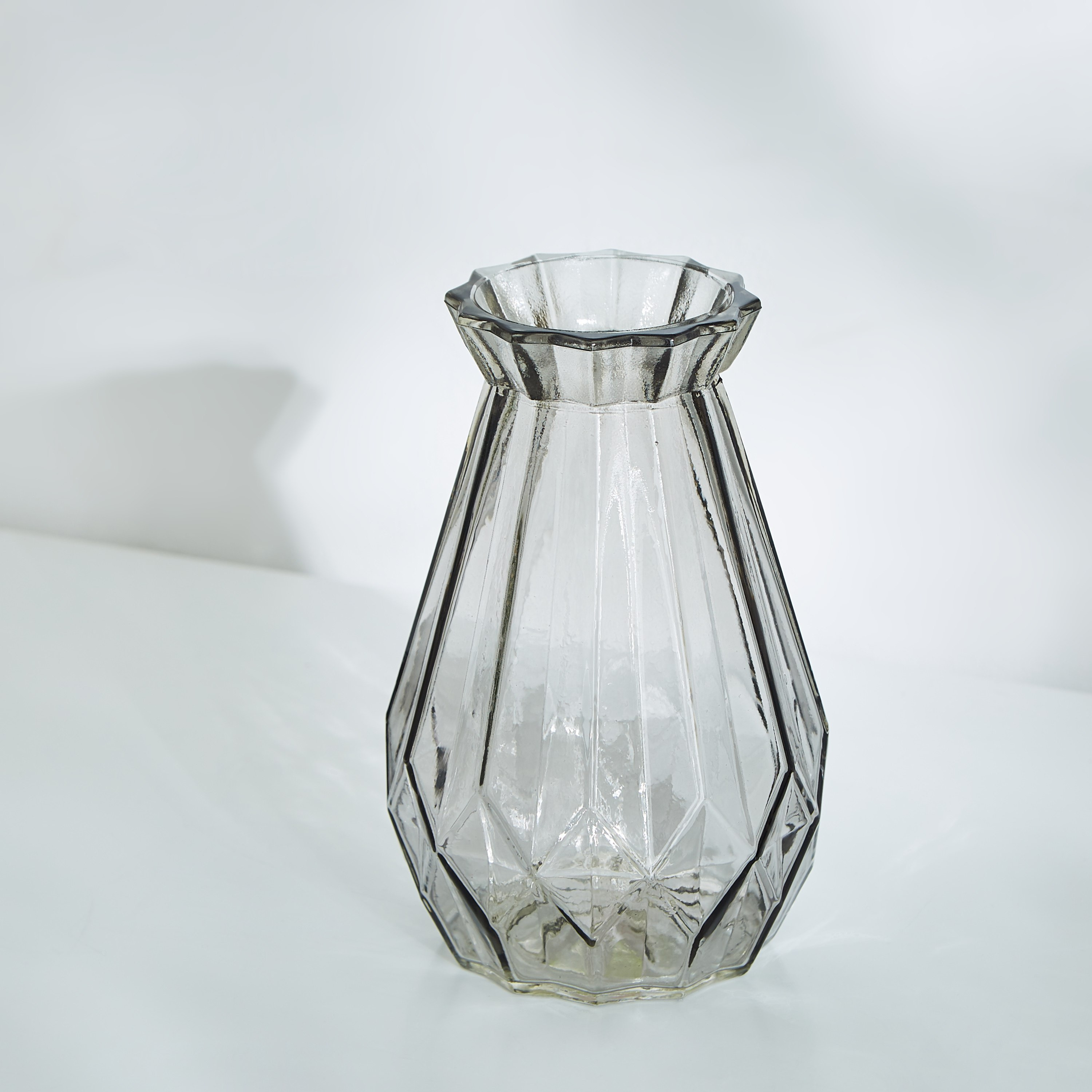مزهرية زجاجية من كلايد-hbxbedroom-decorandaccessories-vases-image-2