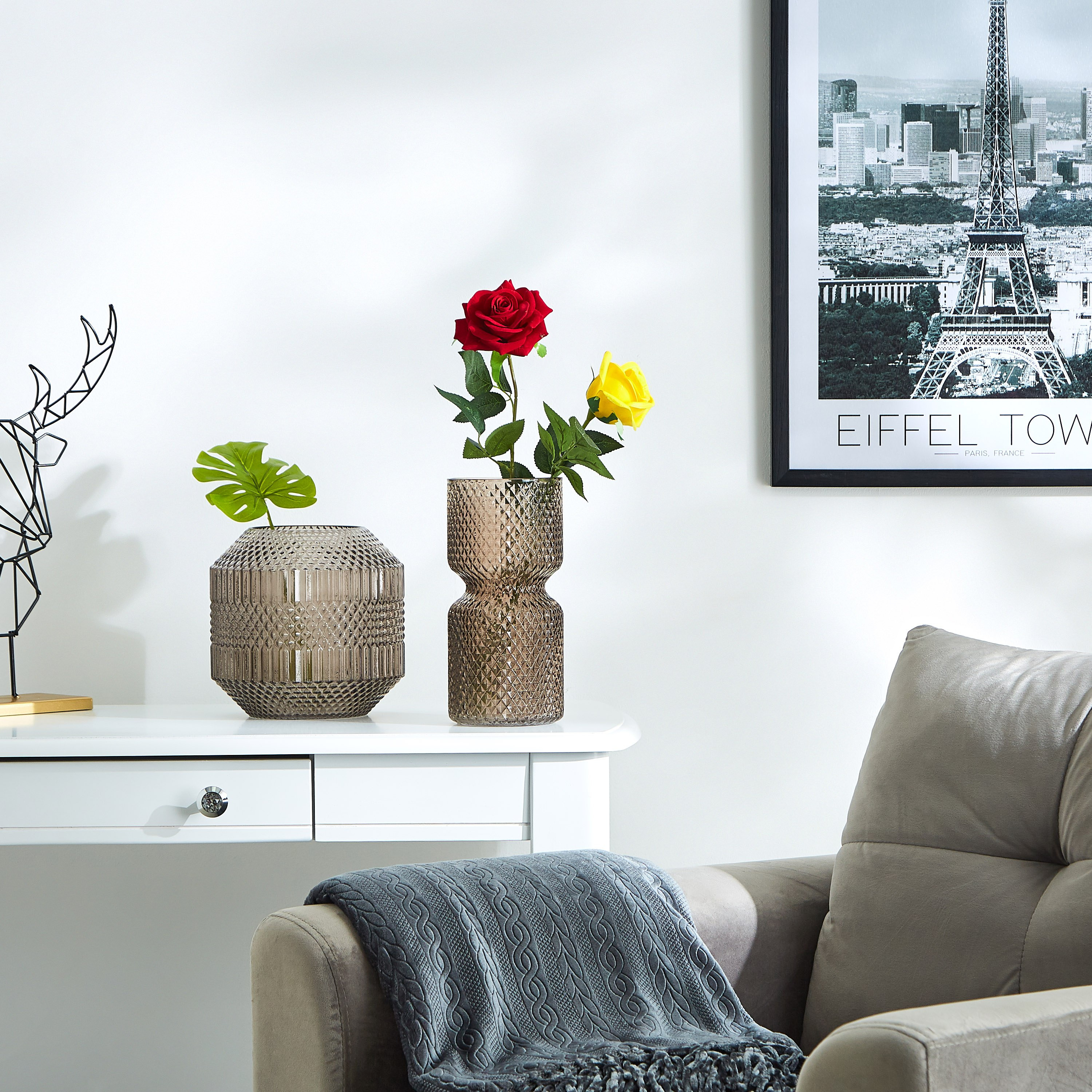 مزهرية زجاجية من كلايد-hbxbedroom-decorandaccessories-vases-image-5