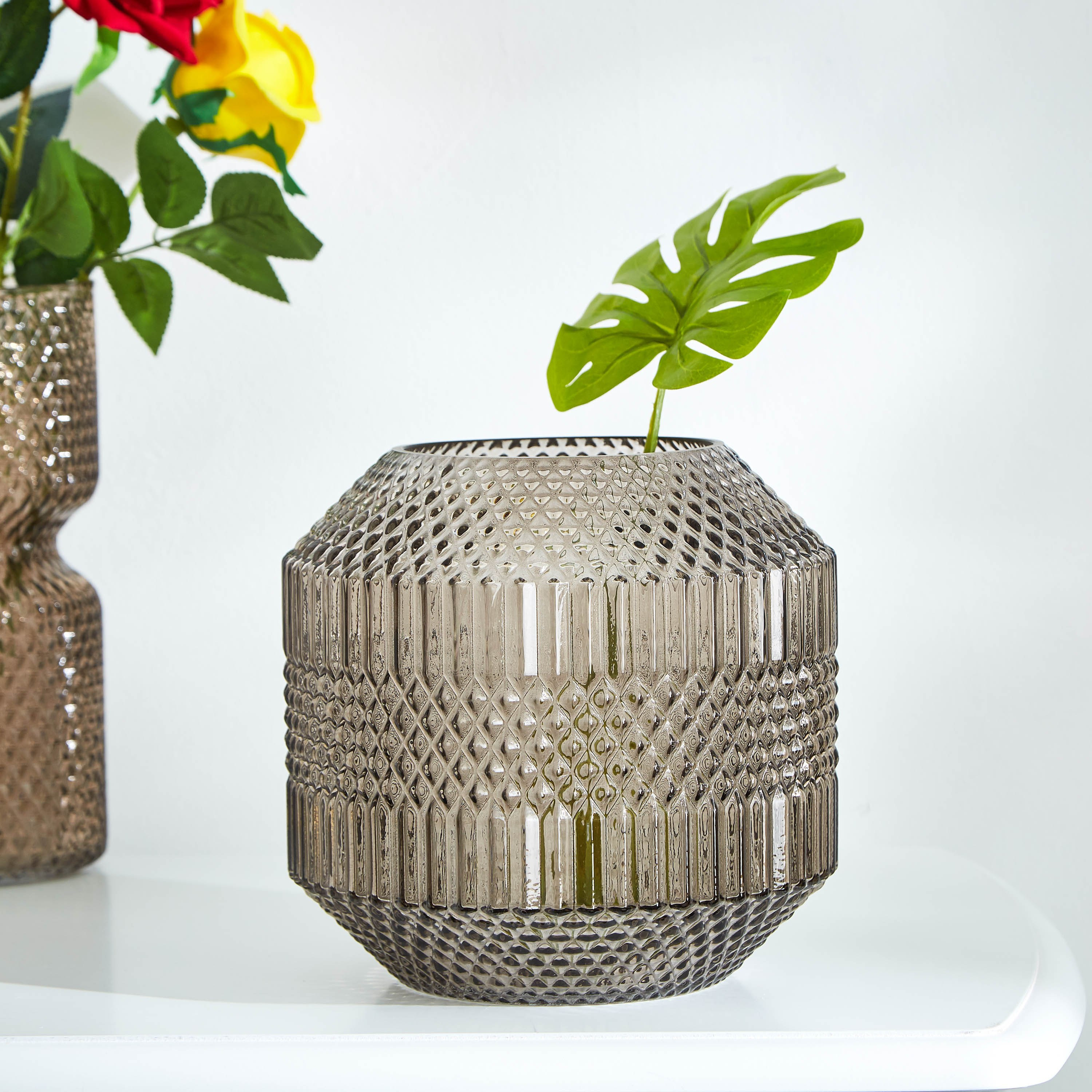 مزهرية زجاجية من كلايد-hbxbedroom-decorandaccessories-vases-image-1