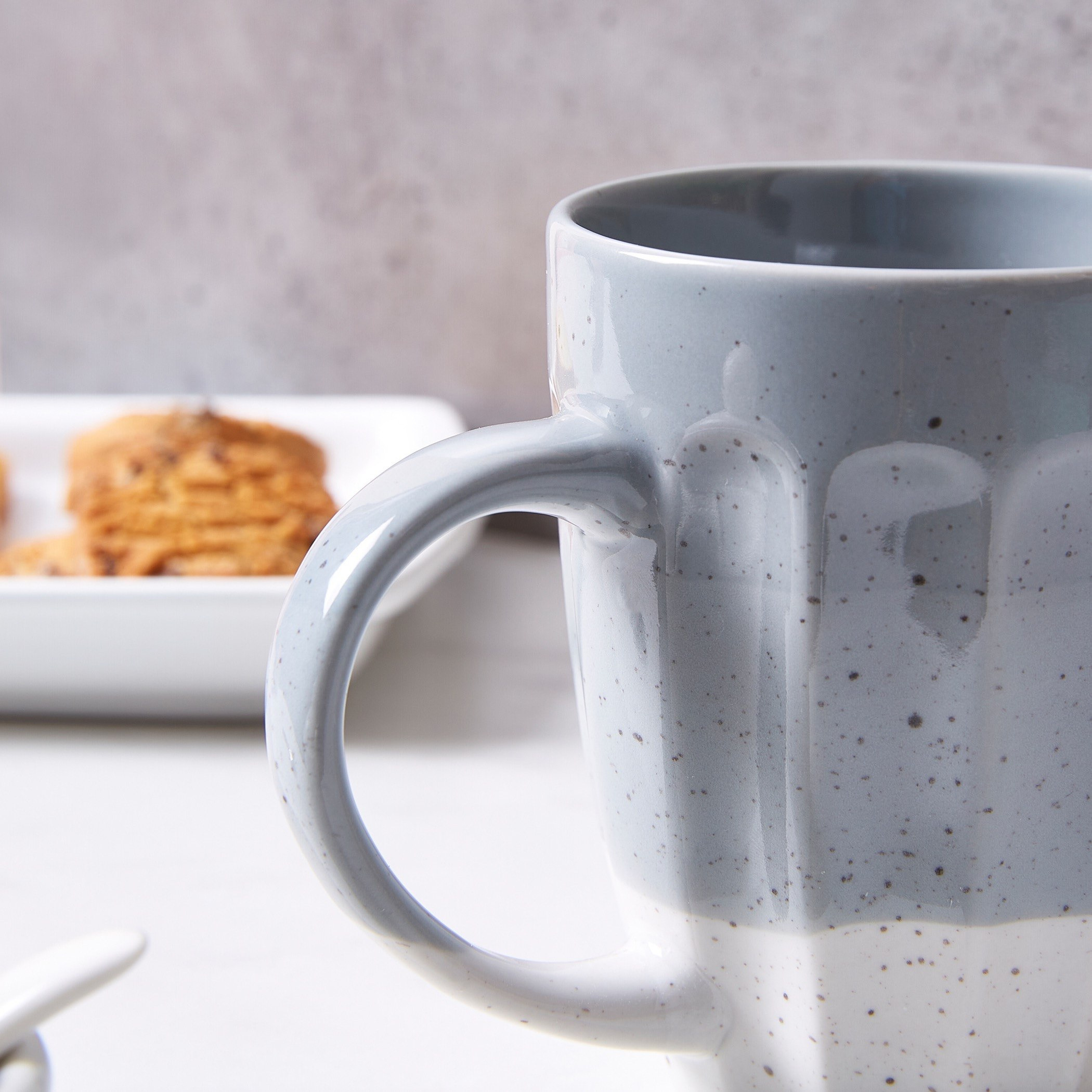 Galexia Ceramic Embossed Mug - 320 ml-hbxdecorandfurnishings-tabletop-crockery-image-3