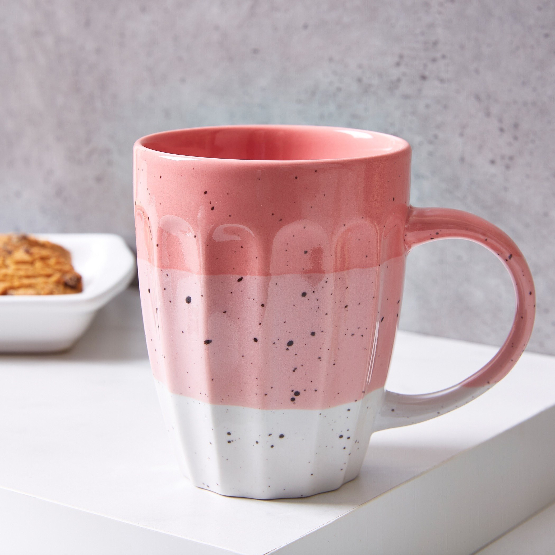 مج خزف صيني منقوش من جالكسيا - 320 مل-hbxdecorandfurnishings-tabletop-crockery-image-1