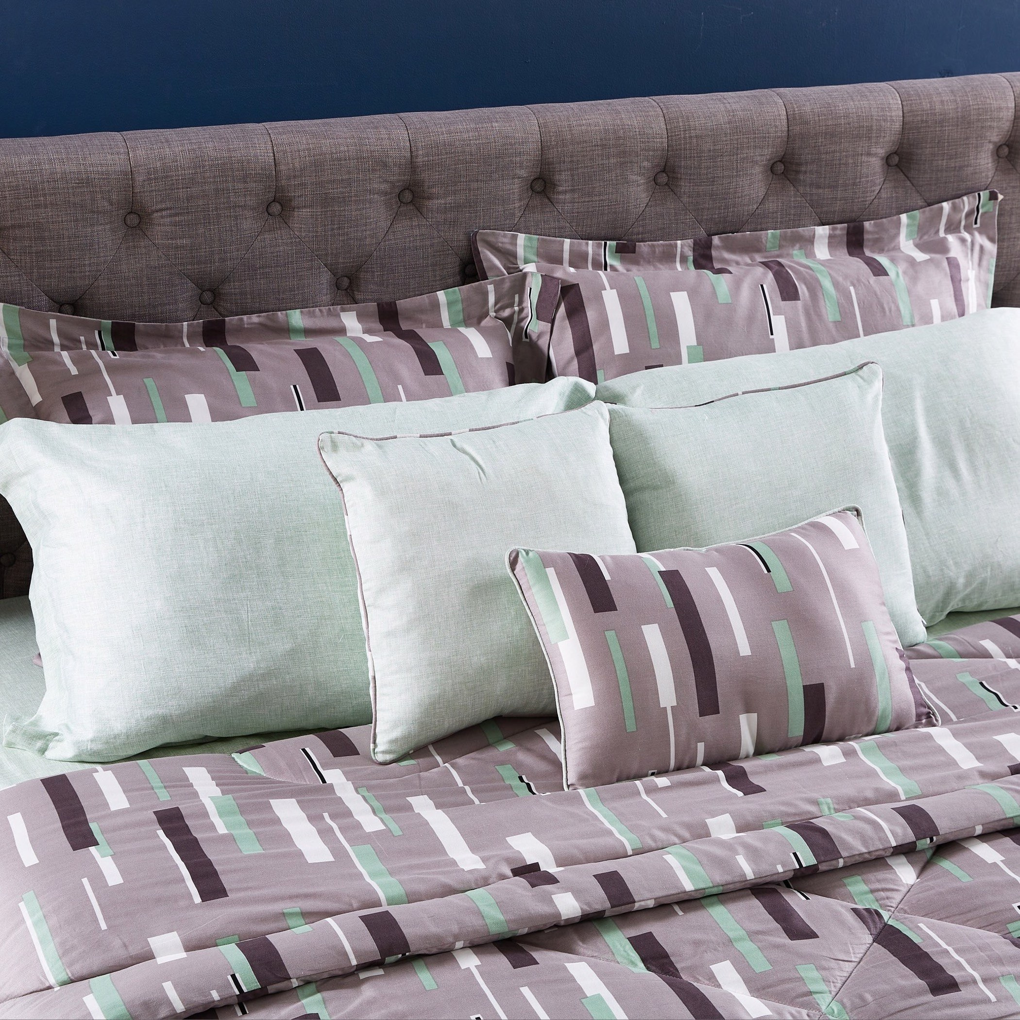 Adler Cotton King Size 9-Piece BIAB Comforter Set - 240x240 cm-hbxhomeware-hbxdecorandfurnishings-image-3