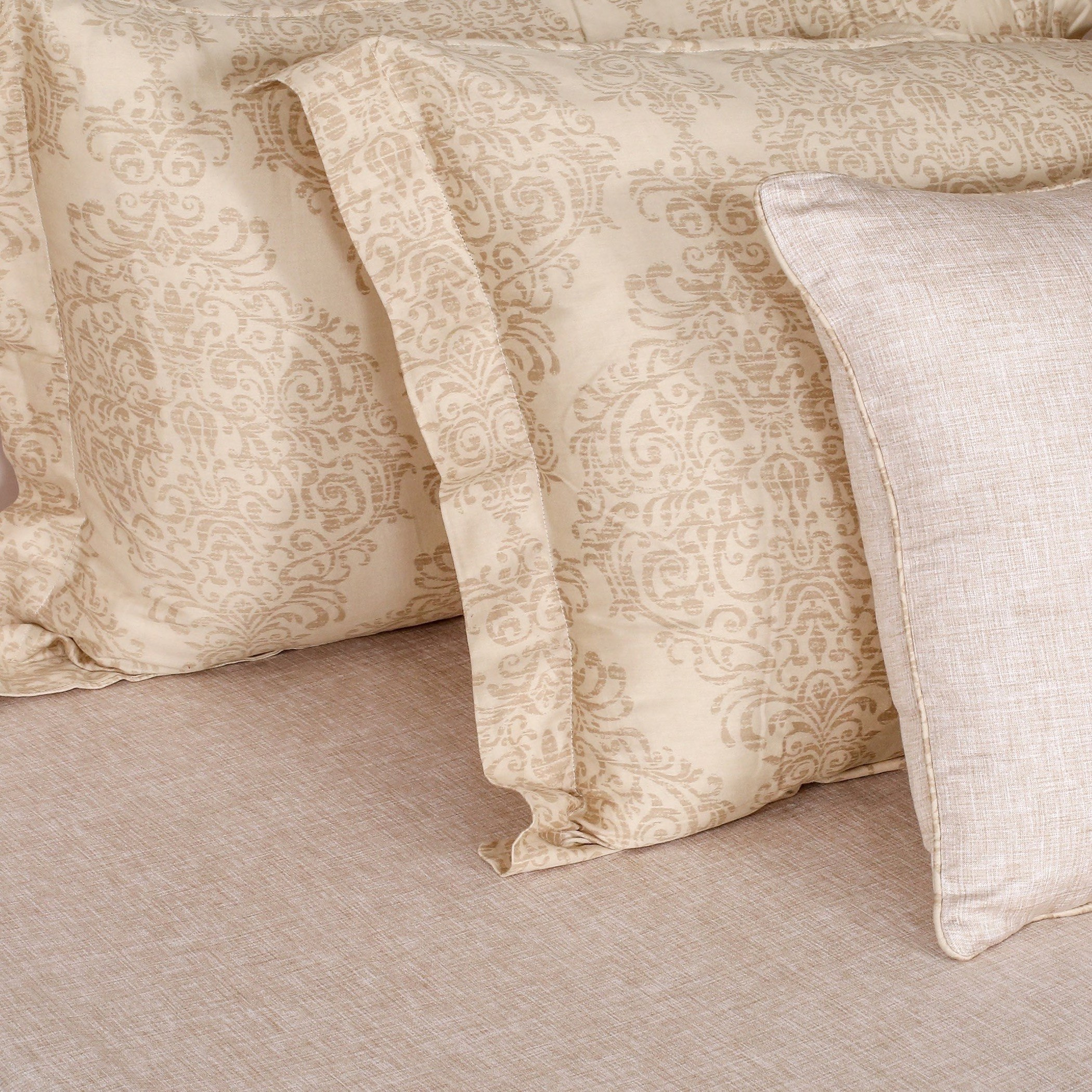 طقم مفروشات سرير مزدوج -5 قطع من كلاوديا - 160x220سم-hbxhomeware-hbxdecorandfurnishings-image-2