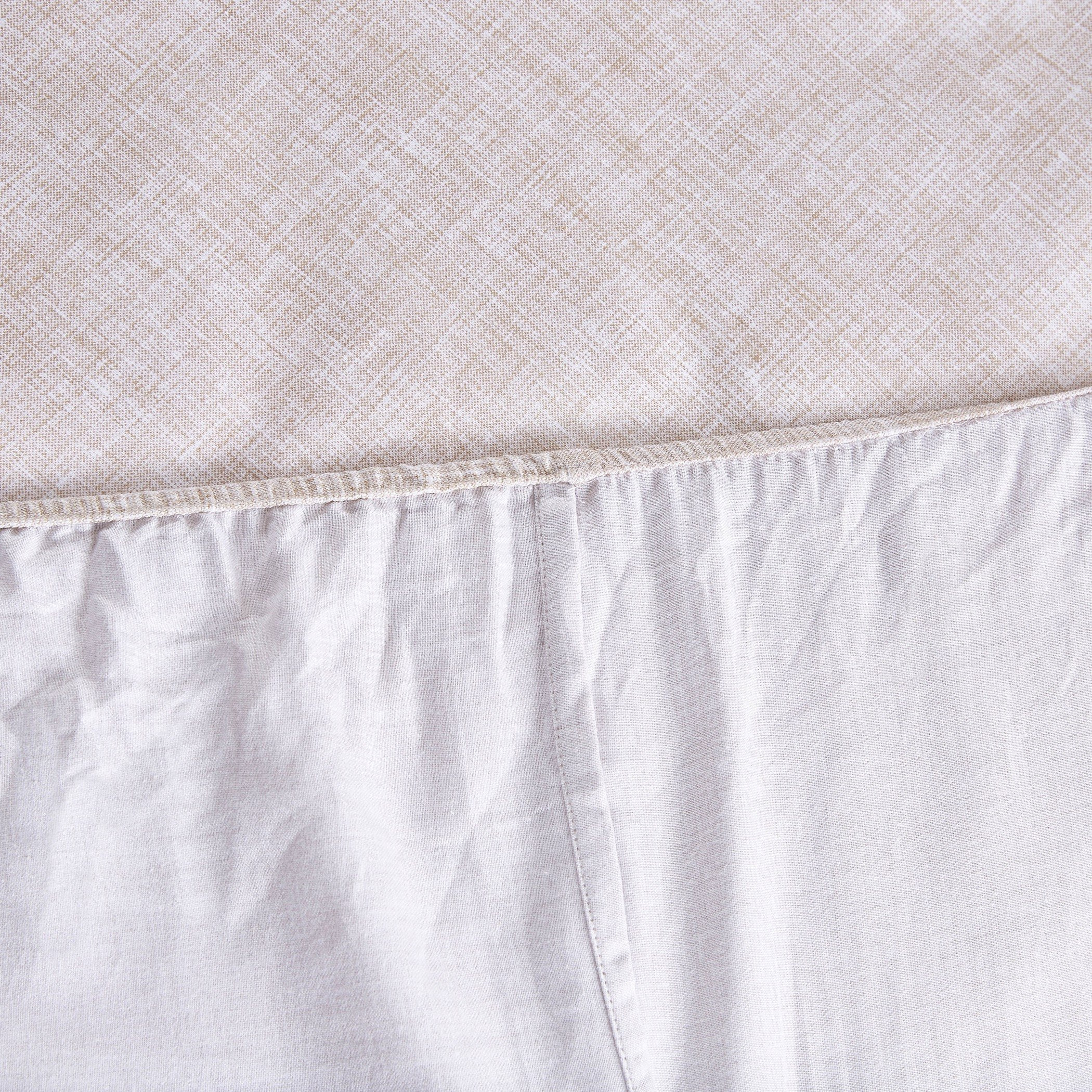 شرشف مطاطي مقاس كوين من كلاوديا- 150x200 سم-hbxhomeware-hbxbedroom-image-3