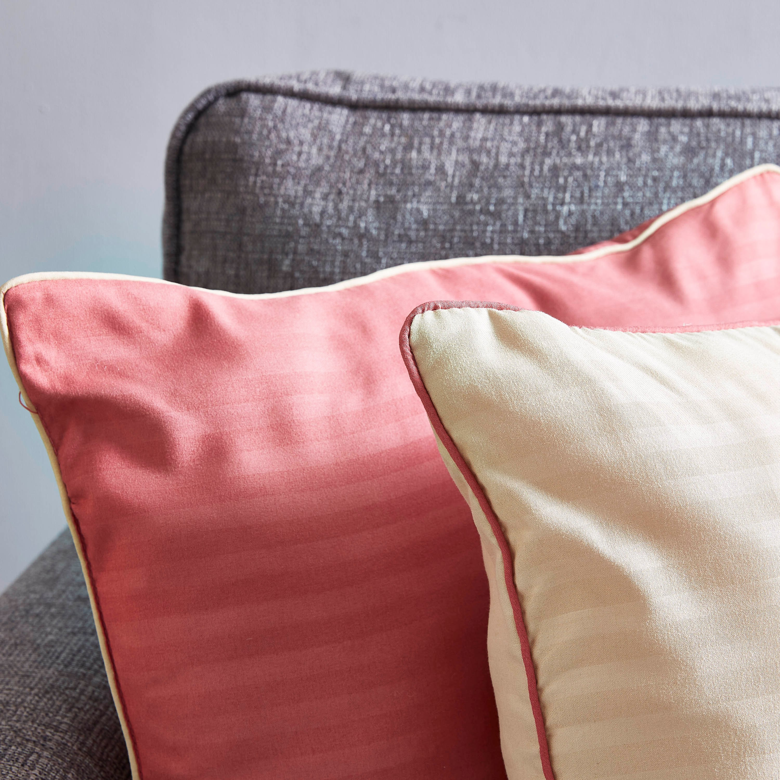 طقم وسادة محشوة مايكروفايبر قطعتين من بريستول - 45x45 سم-hbxlivingroom-furnishings-cushionsandcovers-filledcushions-image-2