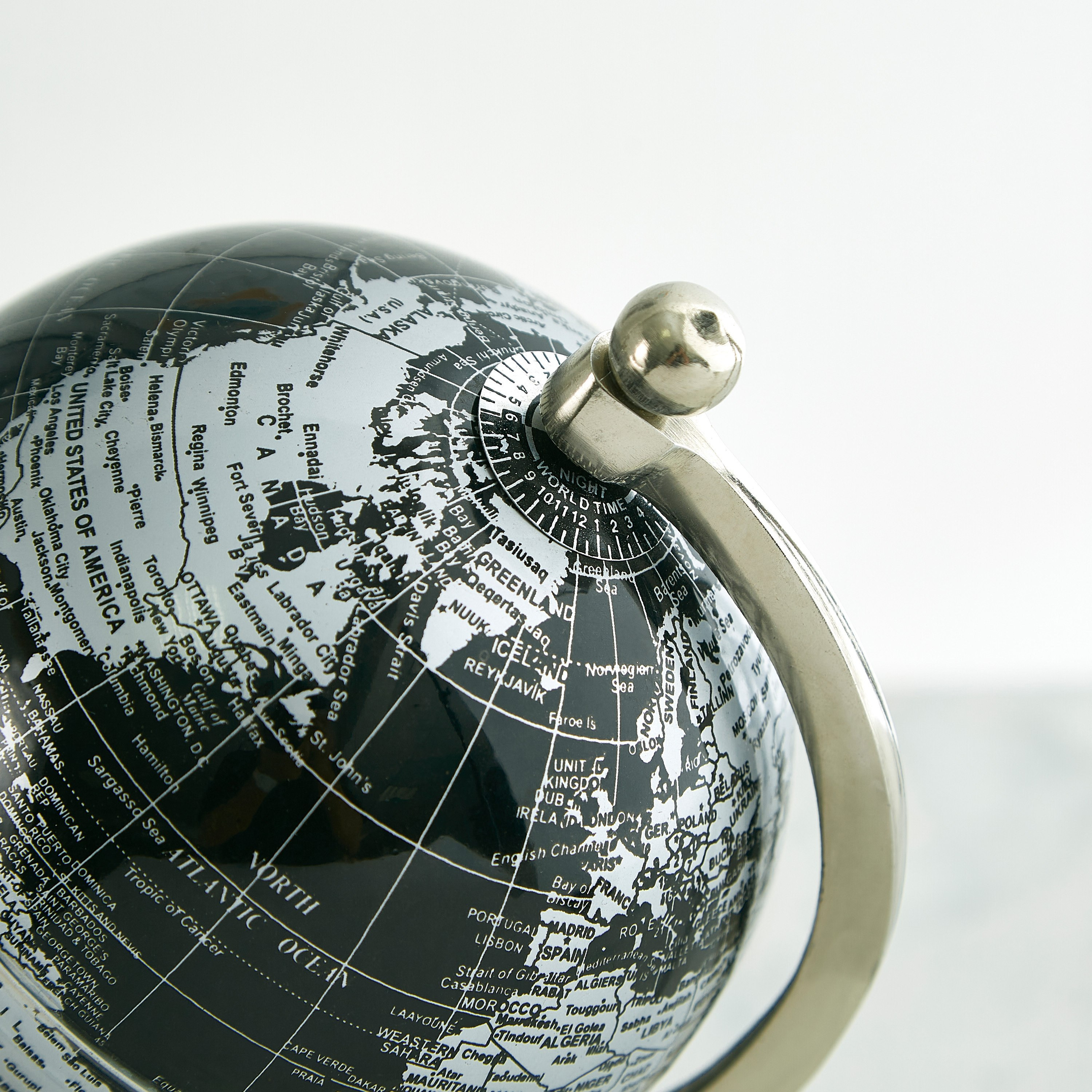 Terrene Globe-hbxhomeware-homedecor-figurinesandornaments-image-3