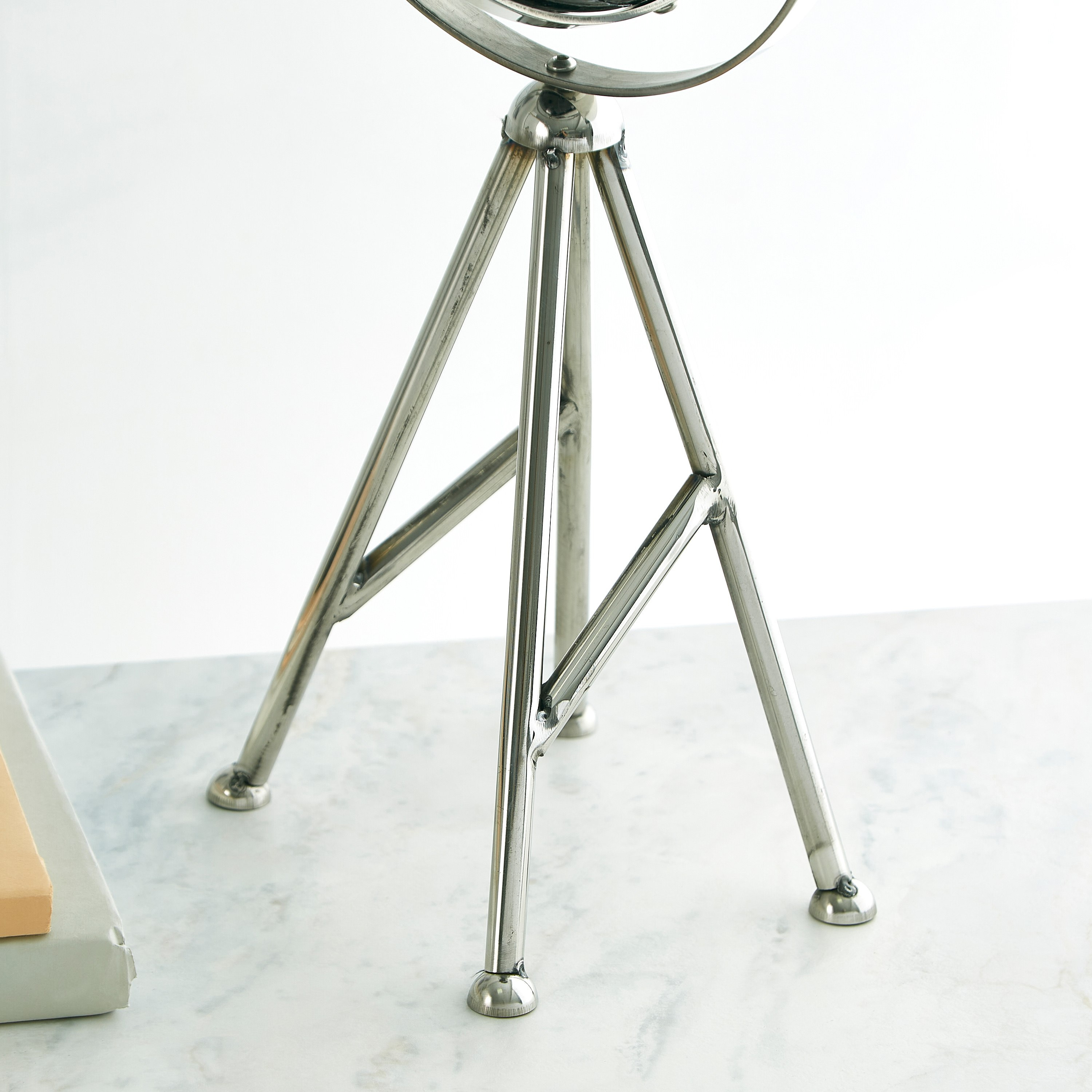 كرة أرضية من تيرن-hbxhomeware-homedecor-figurinesandornaments-image-3