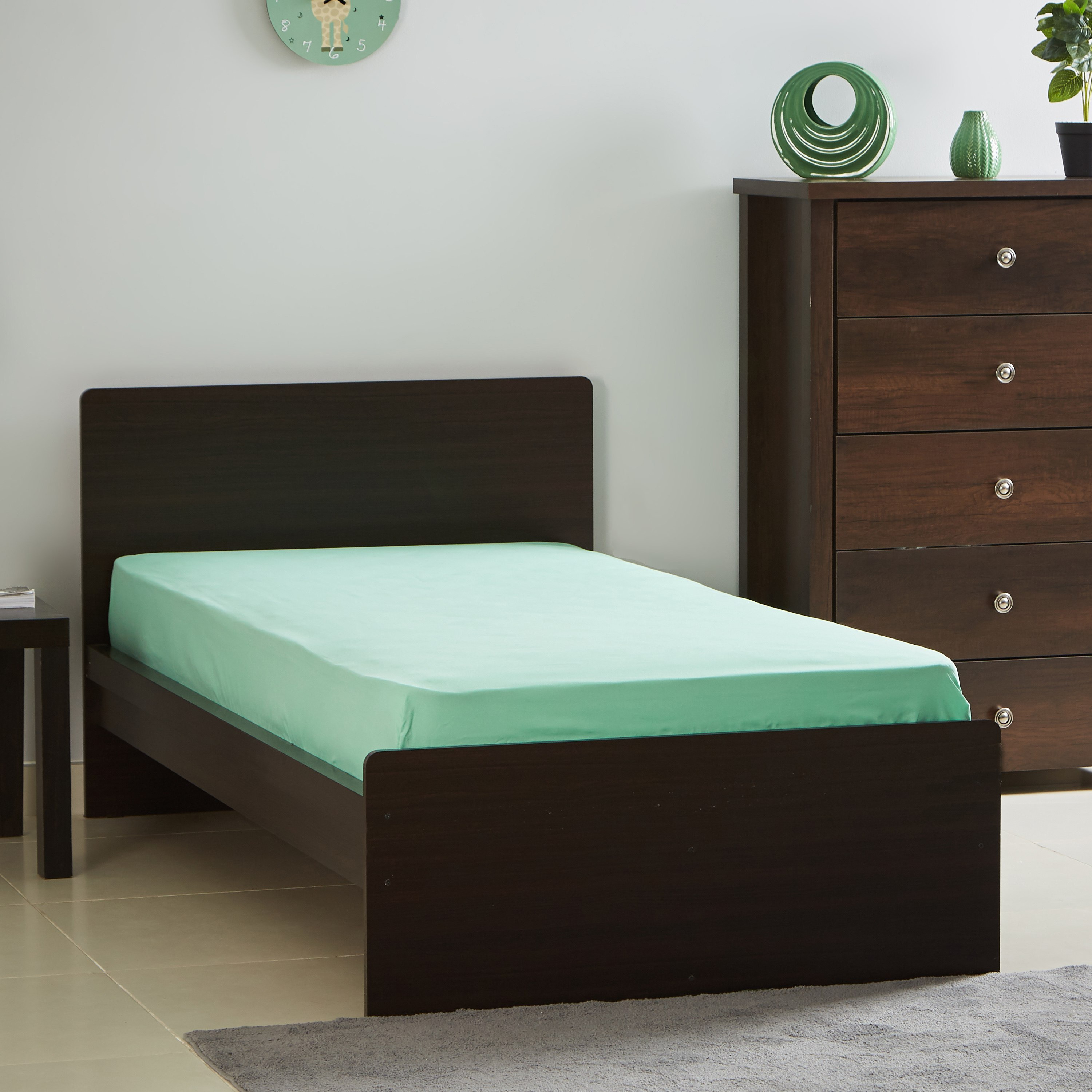 شرشف مطّاطي سادة مقاس فردي مايكرو فايبر من بيلا - 90x200 سم-hbxhomeware-hbxbedroom-image-1