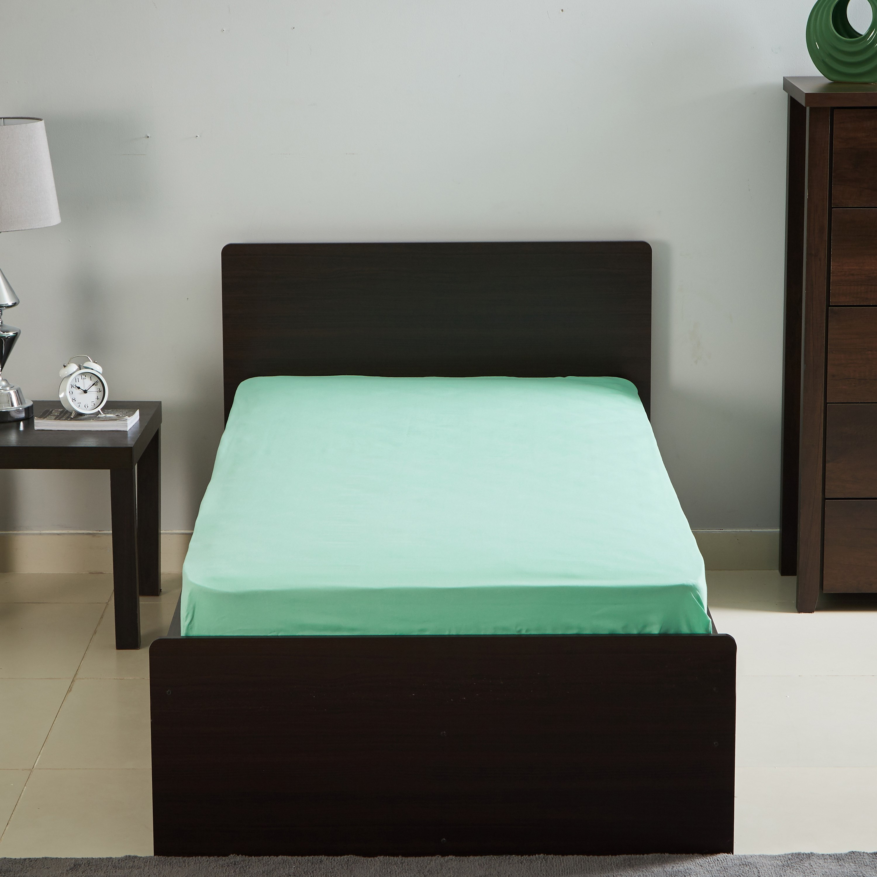 شرشف مطّاطي سادة مقاس فردي مايكرو فايبر من بيلا - 90x200 سم-hbxhomeware-hbxbedroom-image-2