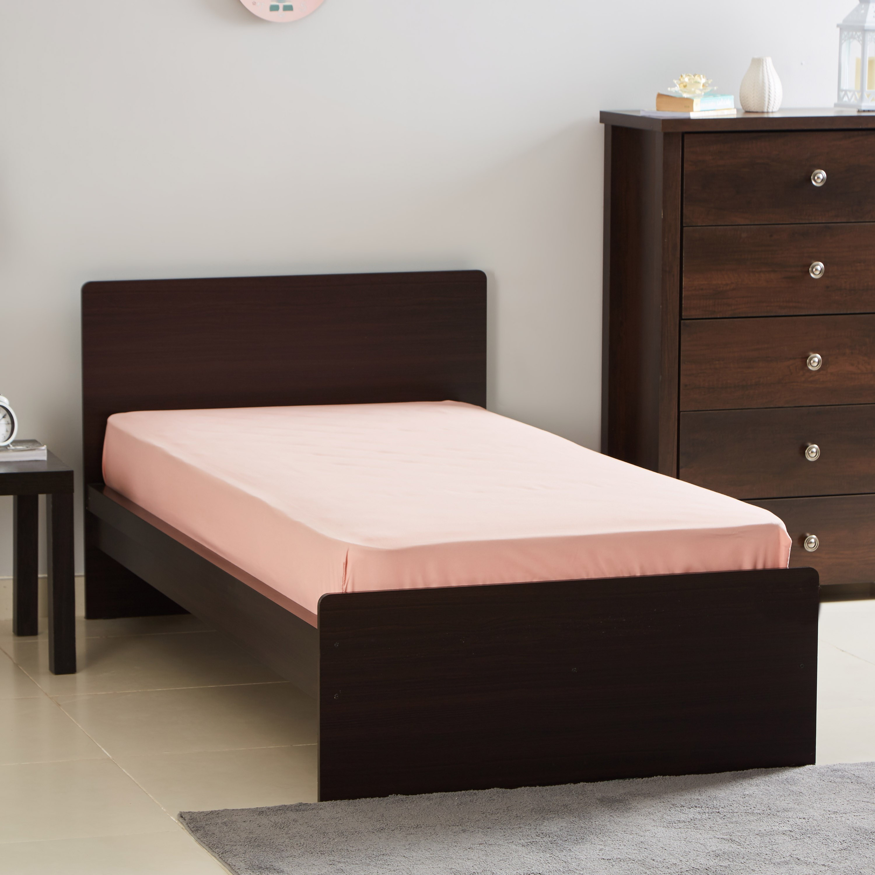 شرشف مطّاطي سادة مقاس فردي مايكرو فايبر من بيلا - 90x200 سم-hbxhomeware-hbxbedroom-image-1