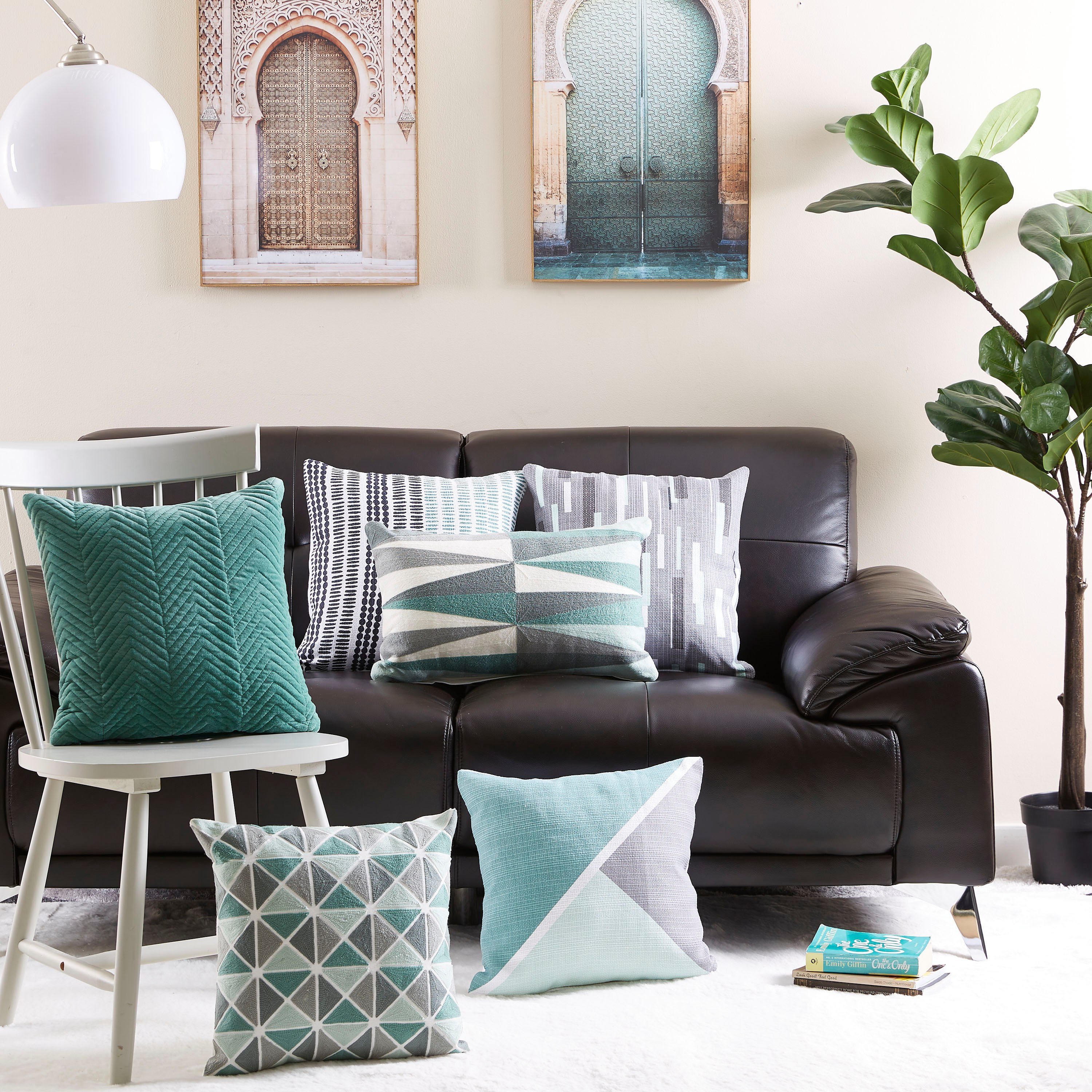 وسادة محشوة قطنيَة مطرّزة من سكاندي كاسبر- 40x40 سم-hbxlivingroom-furnishings-cushionsandcovers-filledcushions-image-3