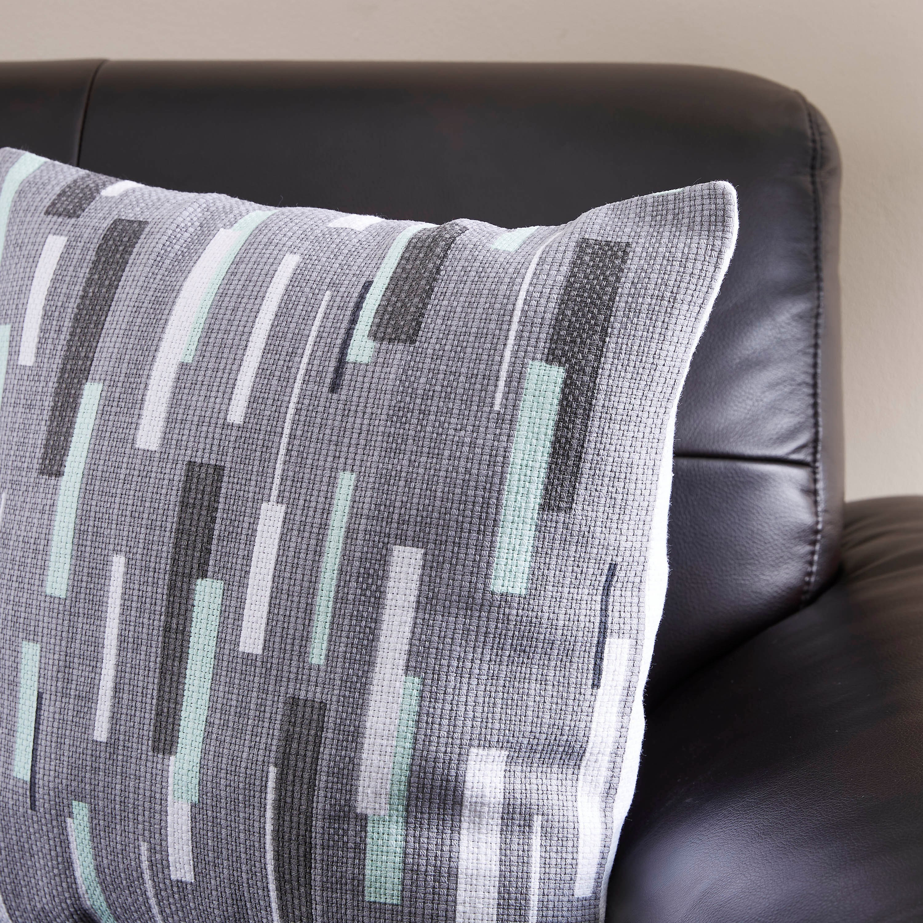 غطاء وسادة قطن بطبعات من سكاندي بريت - 40x40 سم-hbxhomeware-cushionsandcovers-cushioncovers-image-2