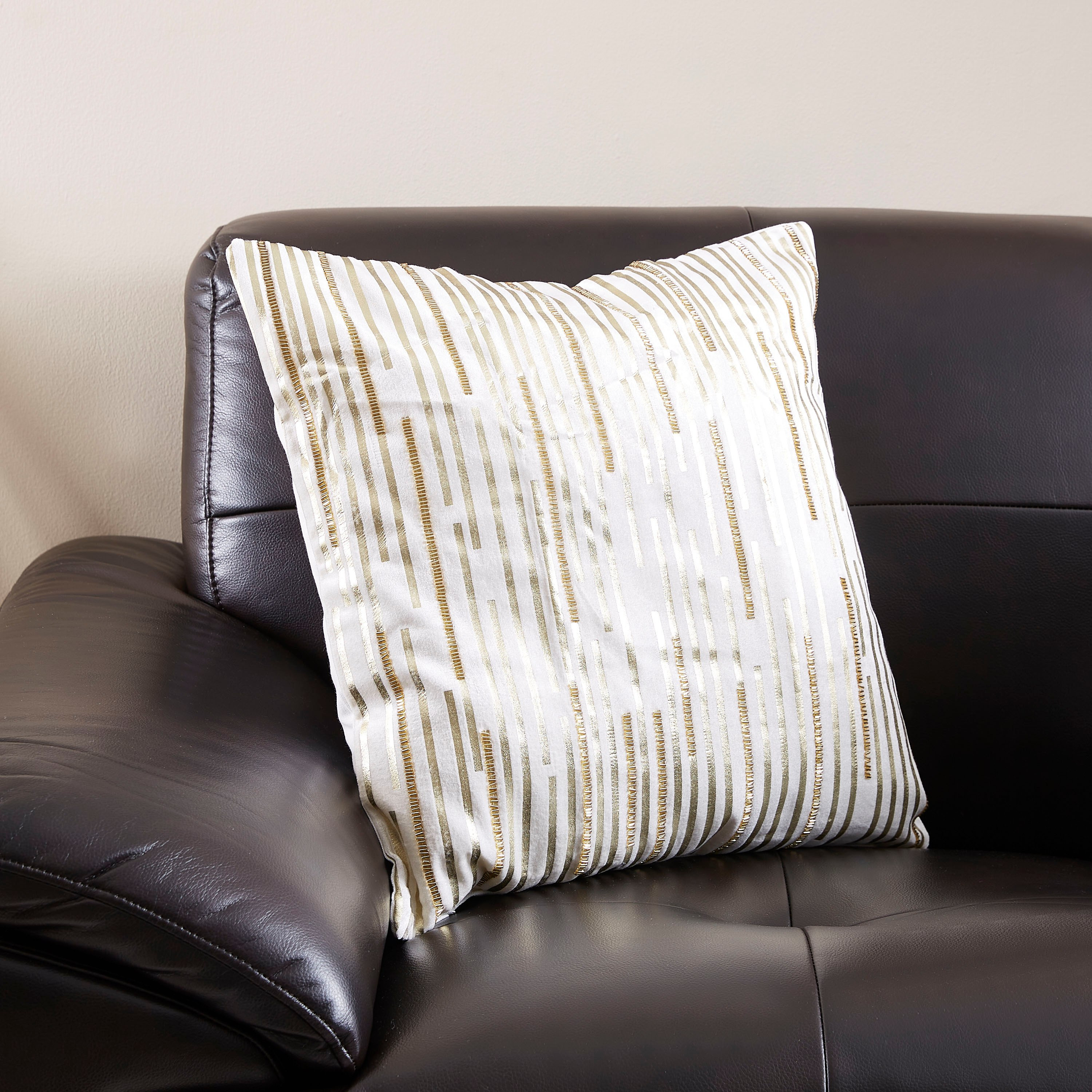 غطاء وسادة قطني مخملية بطبعات فويل من أرتيديكو لكس- 45x45 سم-hbxhomeware-cushionsandcovers-cushioncovers-image-1