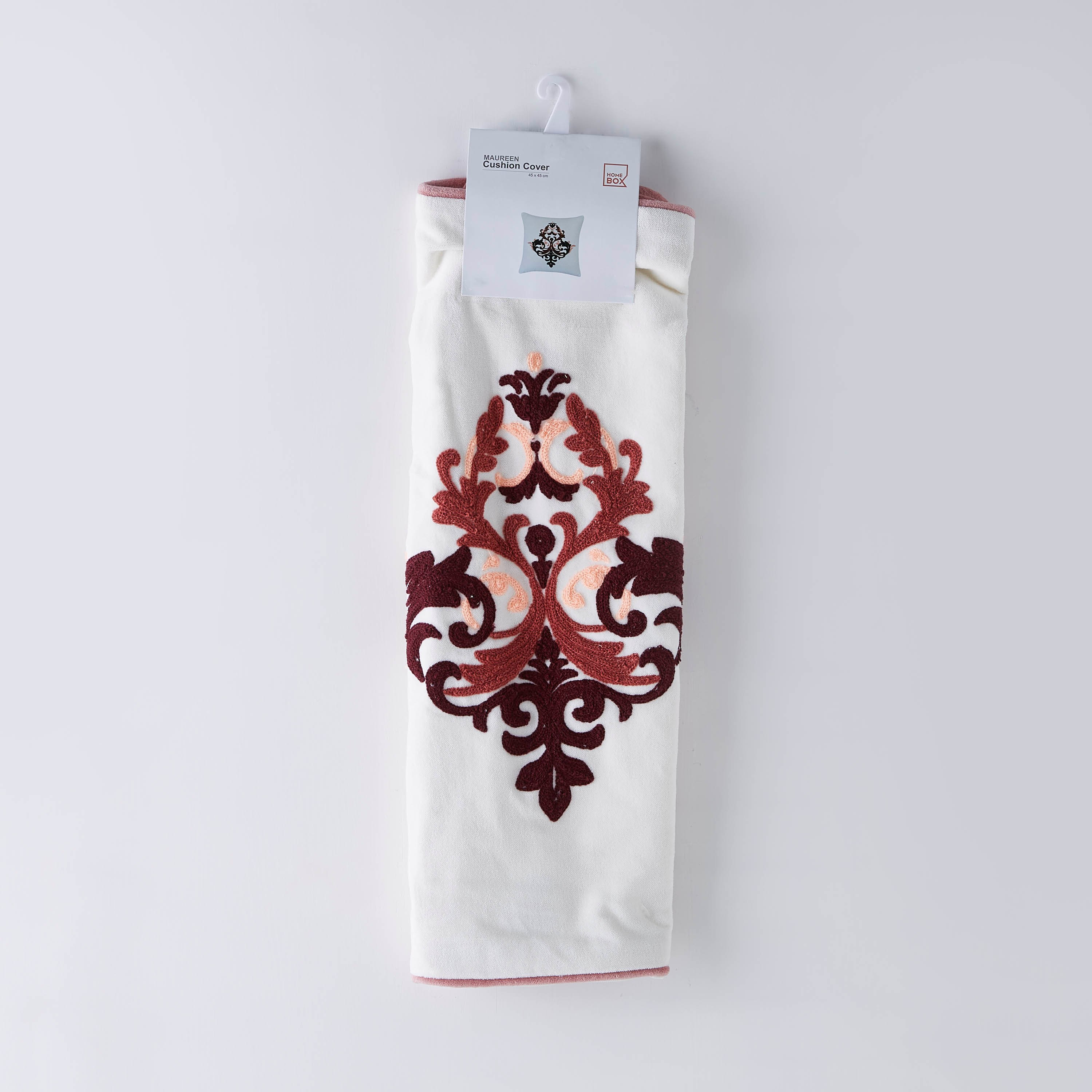 غطاء وسادة مخملية قطن مطرّزة من بوتيك مورين- 45x45 سم-hbxhomeware-cushionsandcovers-cushioncovers-image-4