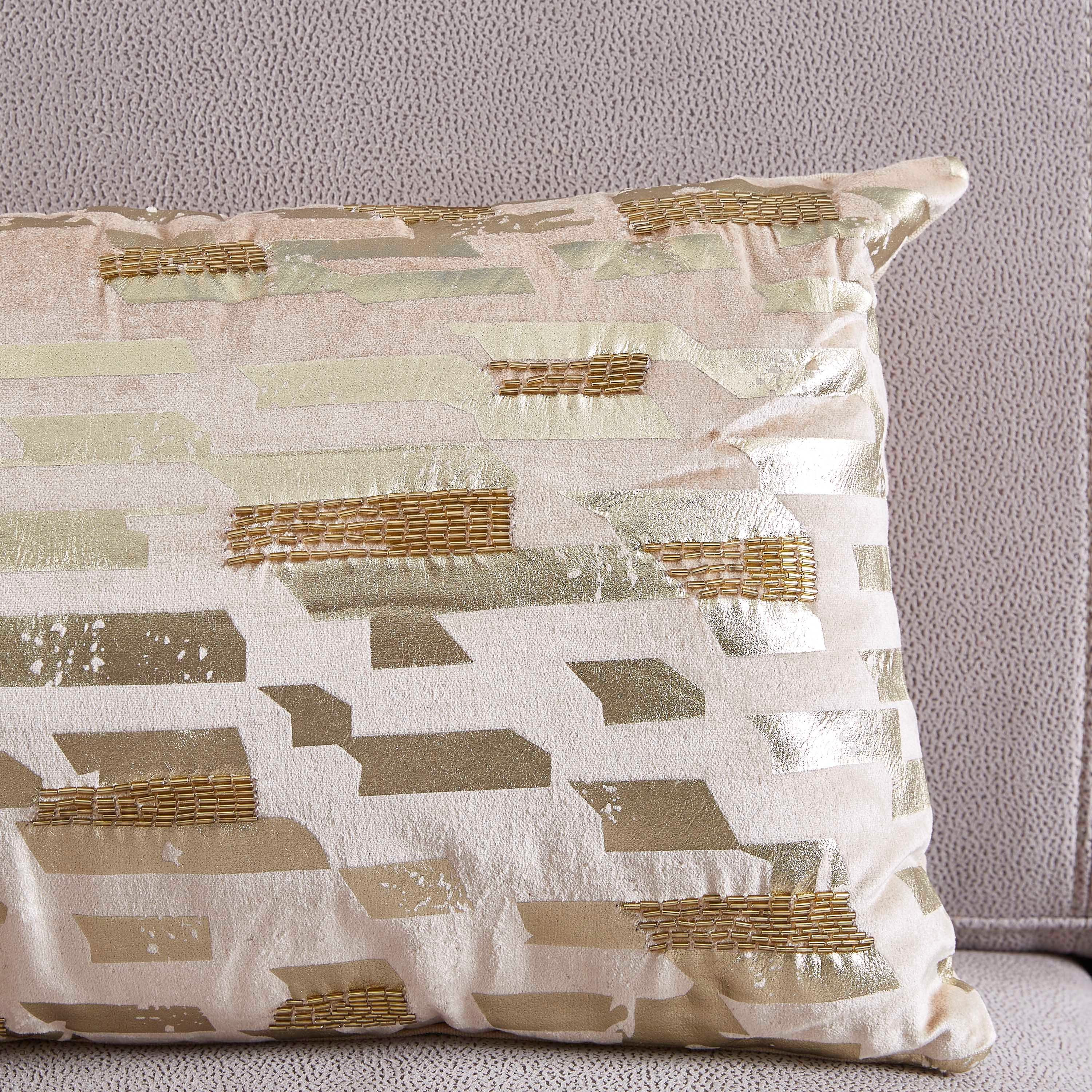 وسادة محشوة مخملية مطرّزة من بوتيك تورين- 30x50 سم-hbxlivingroom-furnishings-cushionsandcovers-filledcushions-image-2